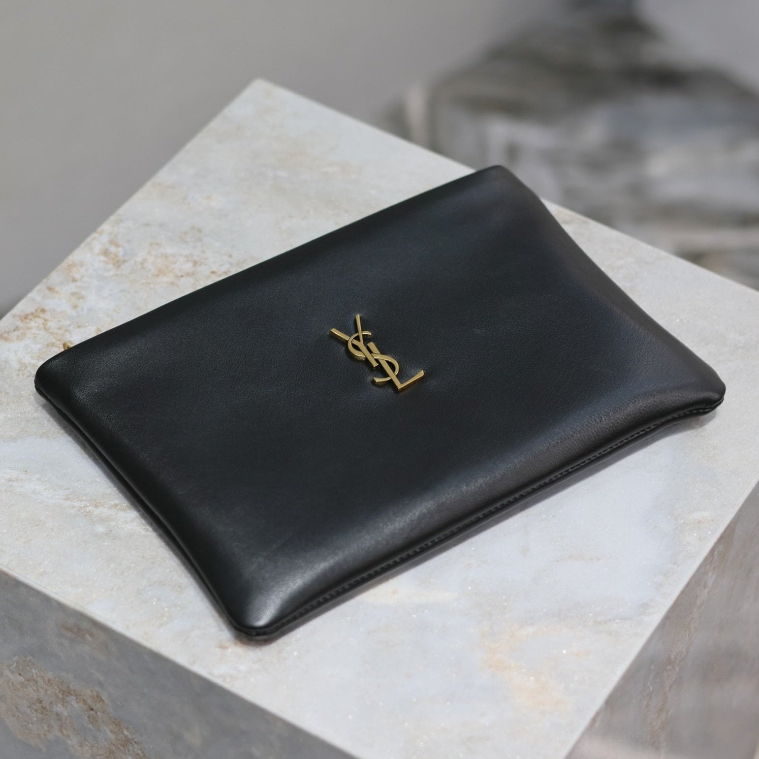 SAINT LAURENT CALYPSO SMALL POUCH 23 IN BLACK SMOOTH LAMBSKIN