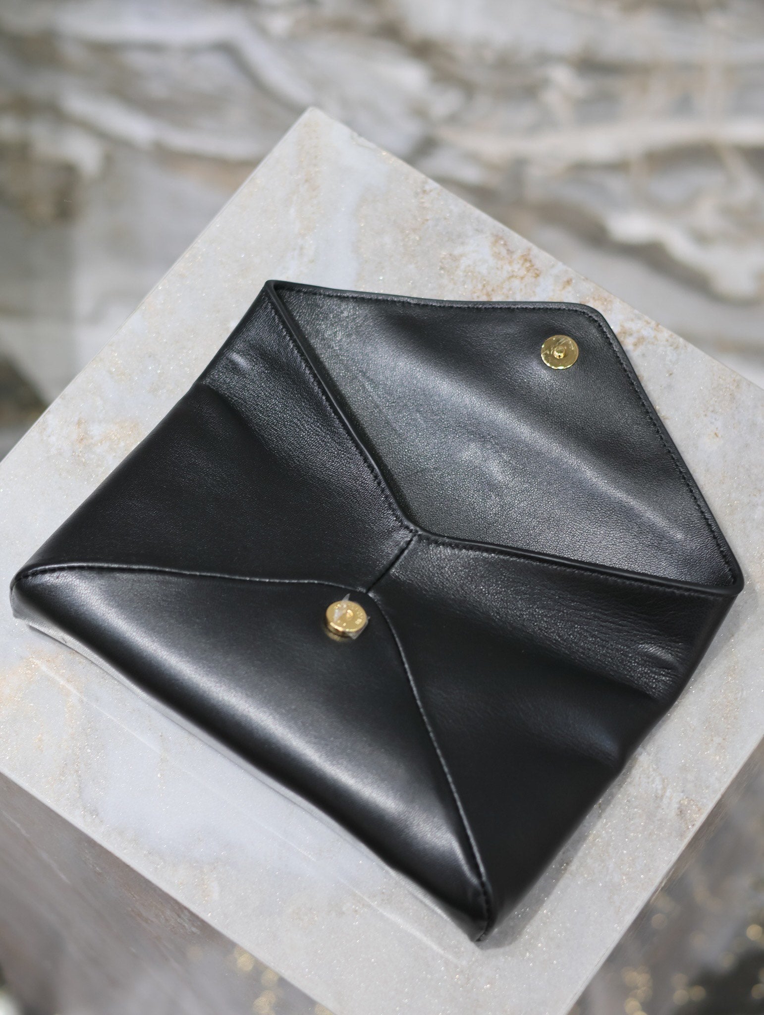 SAINT LAURENT ENVELOPE CLUTCH 21 IN BLACK CALFSKIN