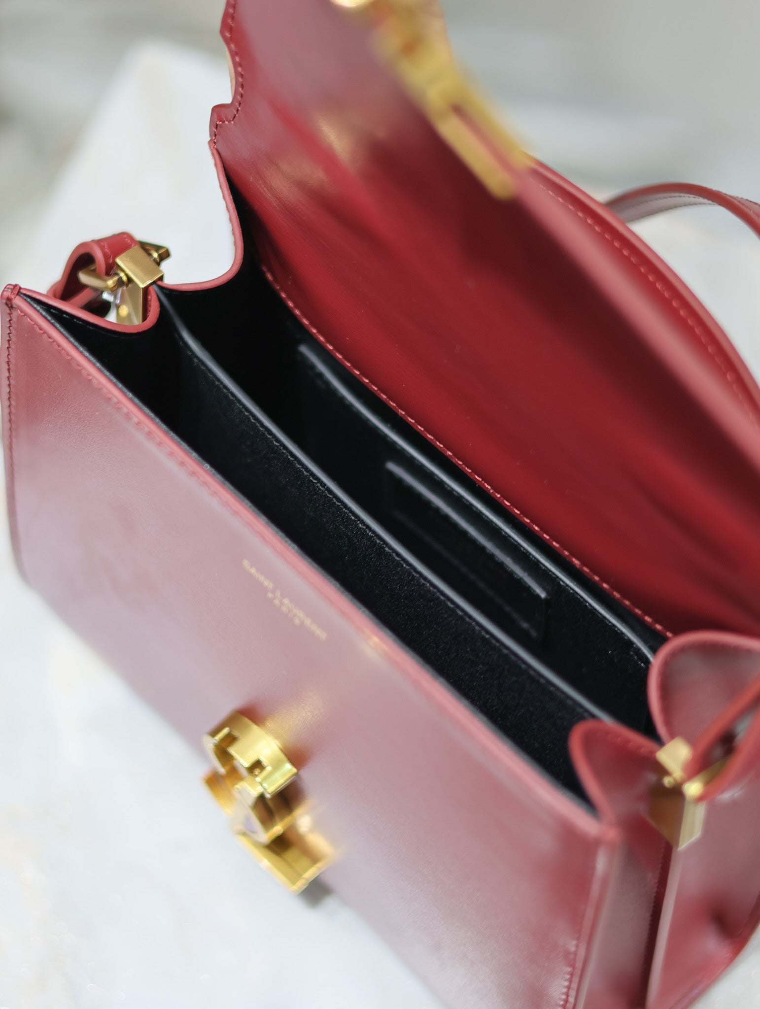 SAINT LAURENT CASSANDRA MINI TOP HANDLE BAG 20 IN RED CALFSKIN GOLD HARDWARE
