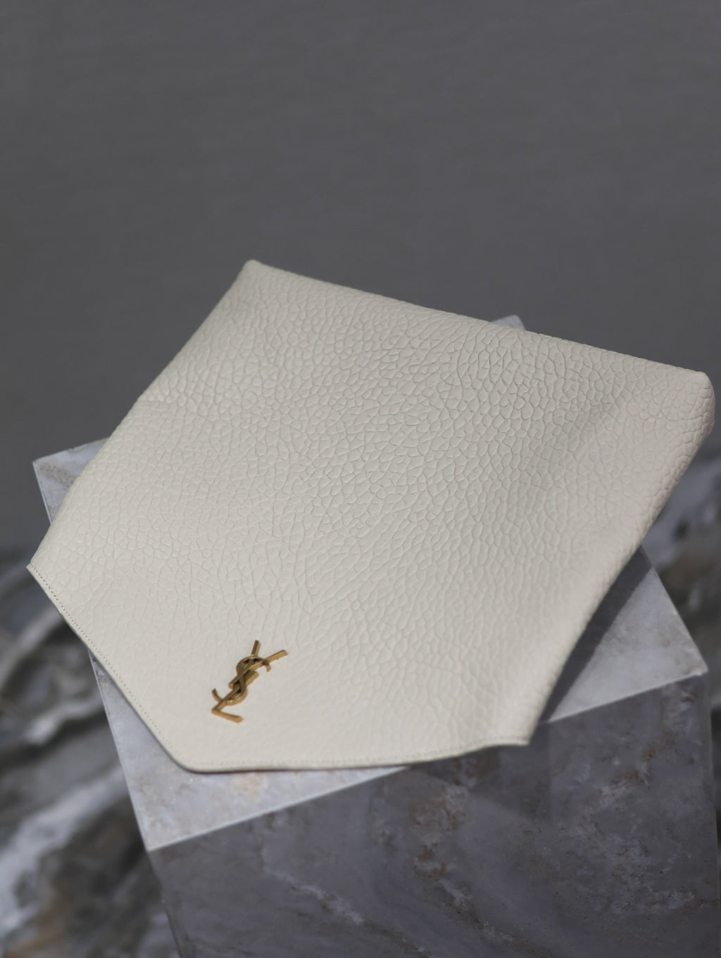 SAINT LAURENT ENVELOPE CLUTCH 29 IN WHITE LAMBSKIN COPPER LOGO