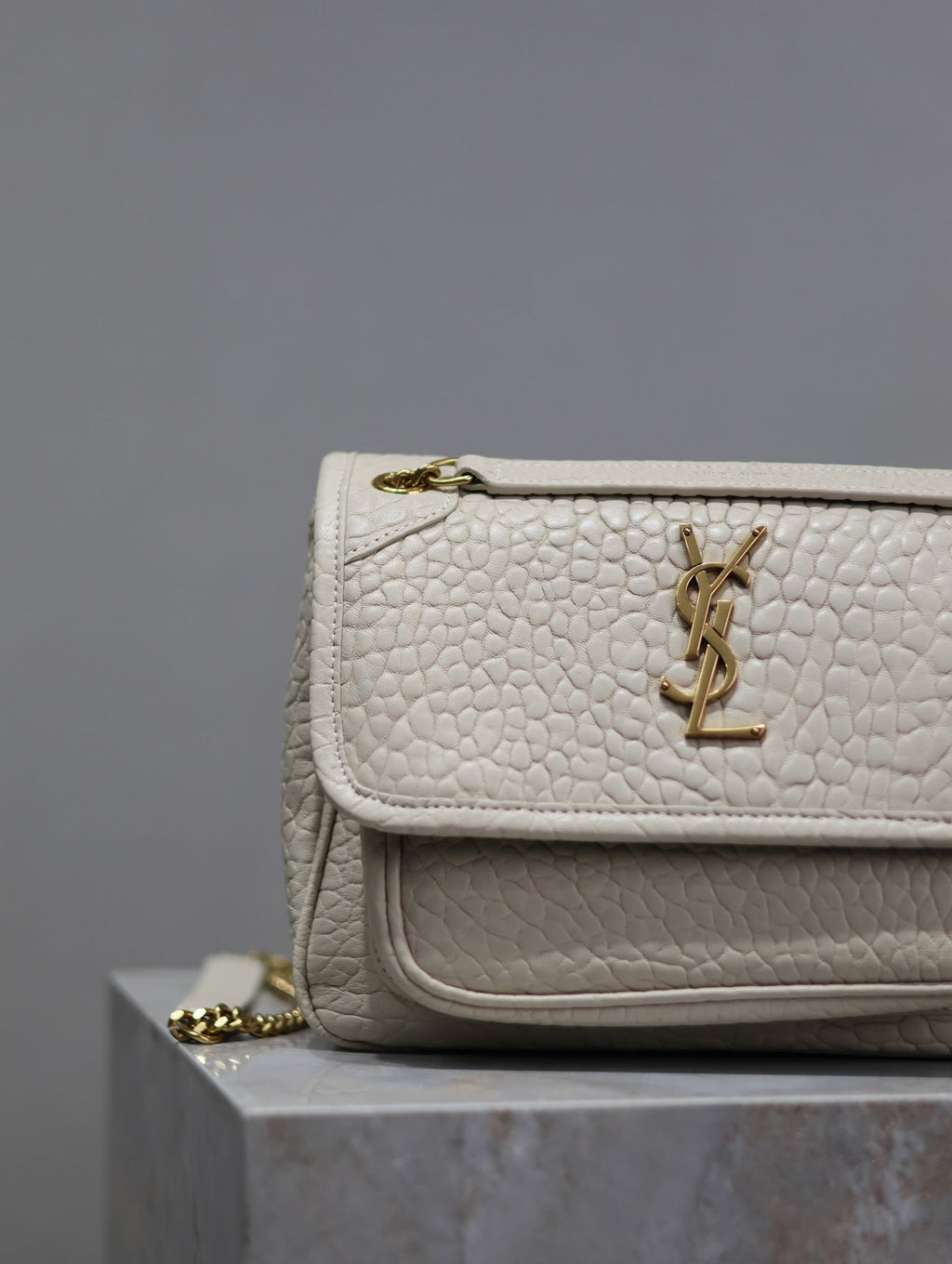 SAINT LAURENT NIKI BABY 22 IN WHITE ELEPHANT PATTERN LAMBSKIN GOLD LOGO