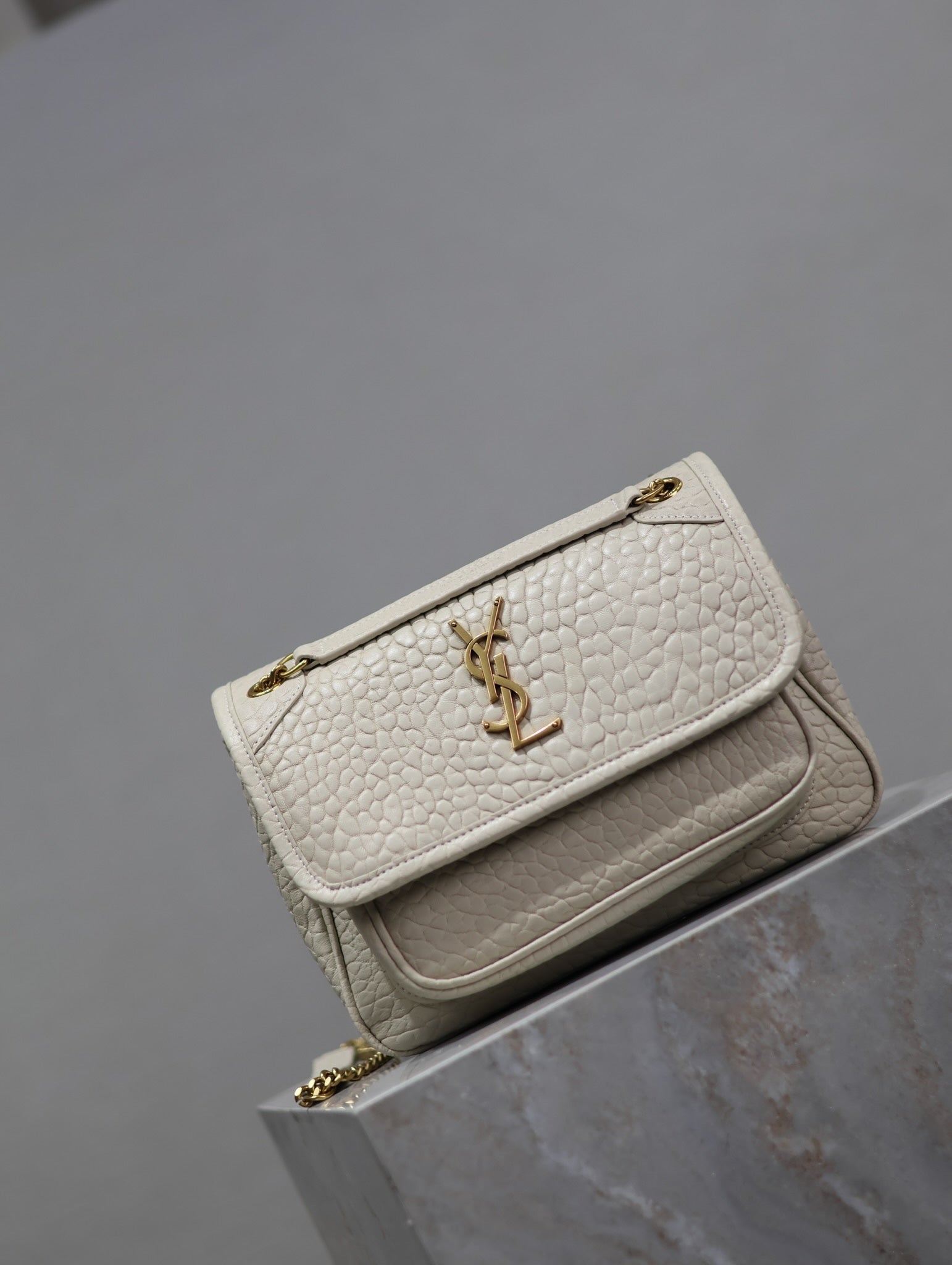 SAINT LAURENT NIKI BABY 22 IN WHITE ELEPHANT PATTERN LAMBSKIN GOLD LOGO