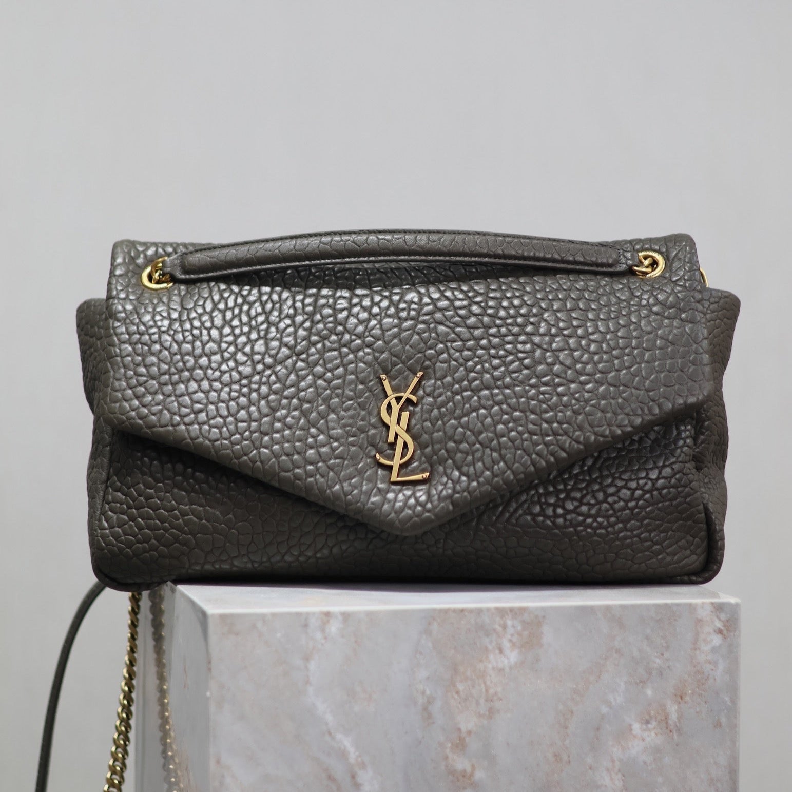 SAINT LAURENT YSL 25S CALYPSO BAG 38 IN ARMY GREEN GRAINED LAMBSKIN GOLD HARDWRE