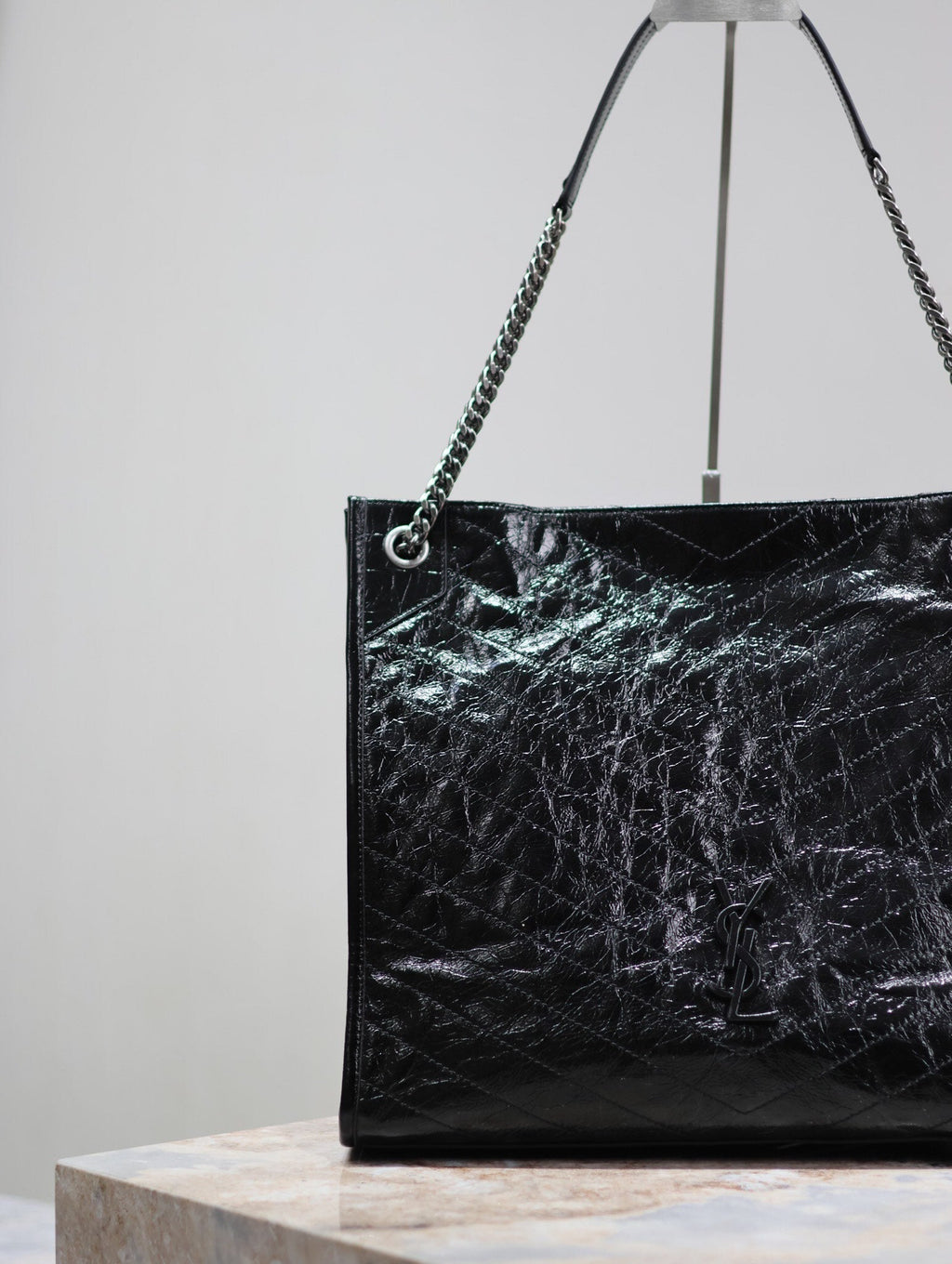 SAINT LAURENT NIKI SHOPPING BAG 39 IN BLACK CRUMPLED CALFSKIN SILVER HARDWARE
