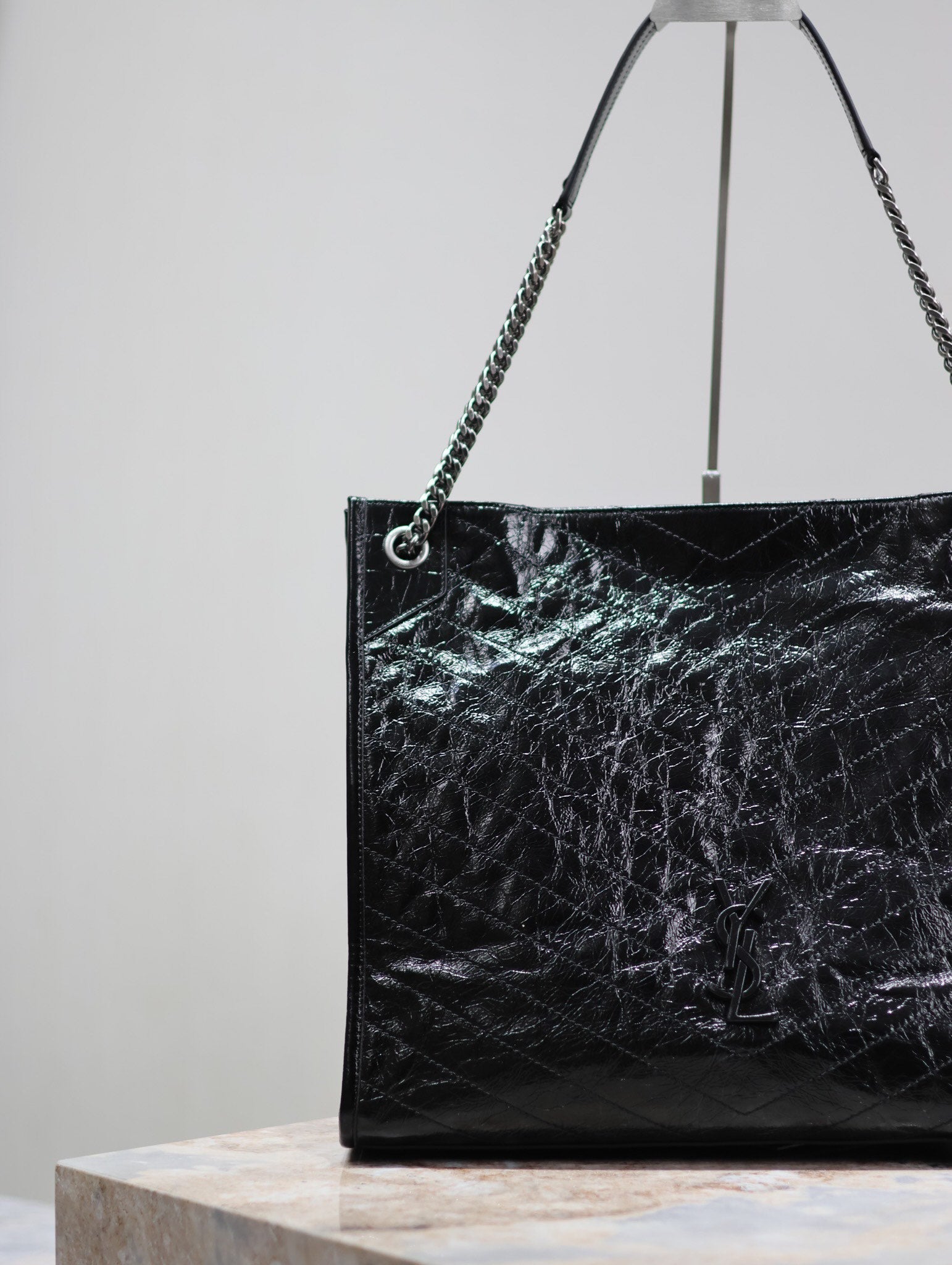 SAINT LAURENT NIKI SHOPPING BAG 39 IN BLACK CRUMPLED CALFSKIN SILVER HARDWARE