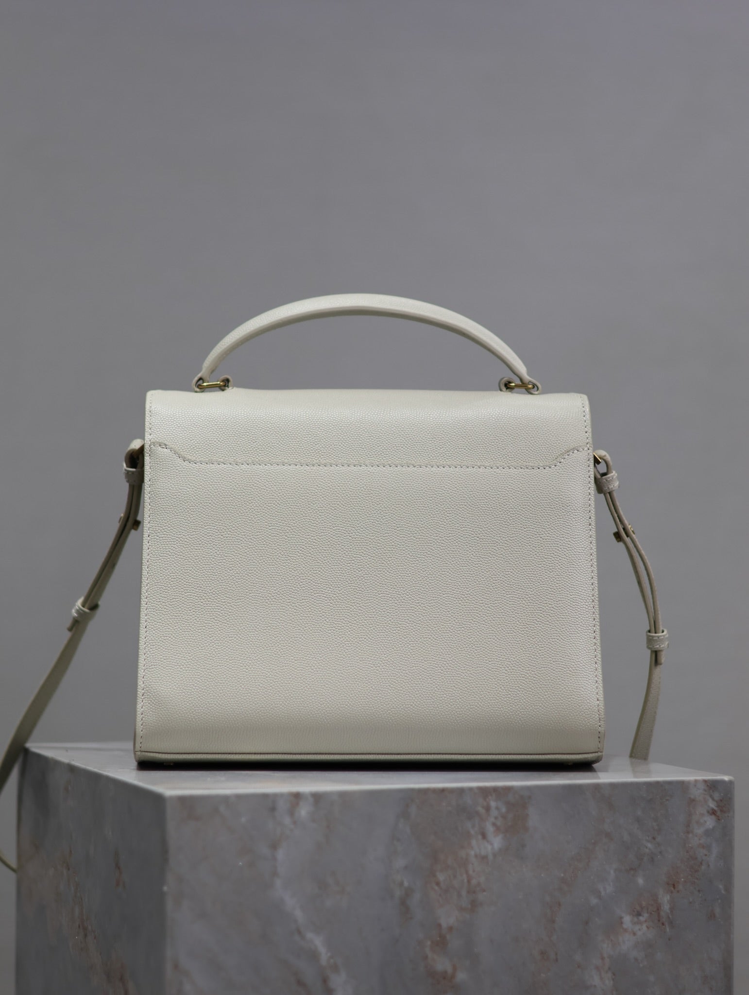 SAINT LAURENT CASSANDRA TOP HANDLE BAG 24 IN WHITE CALFSKIN GOLD HARDWARE