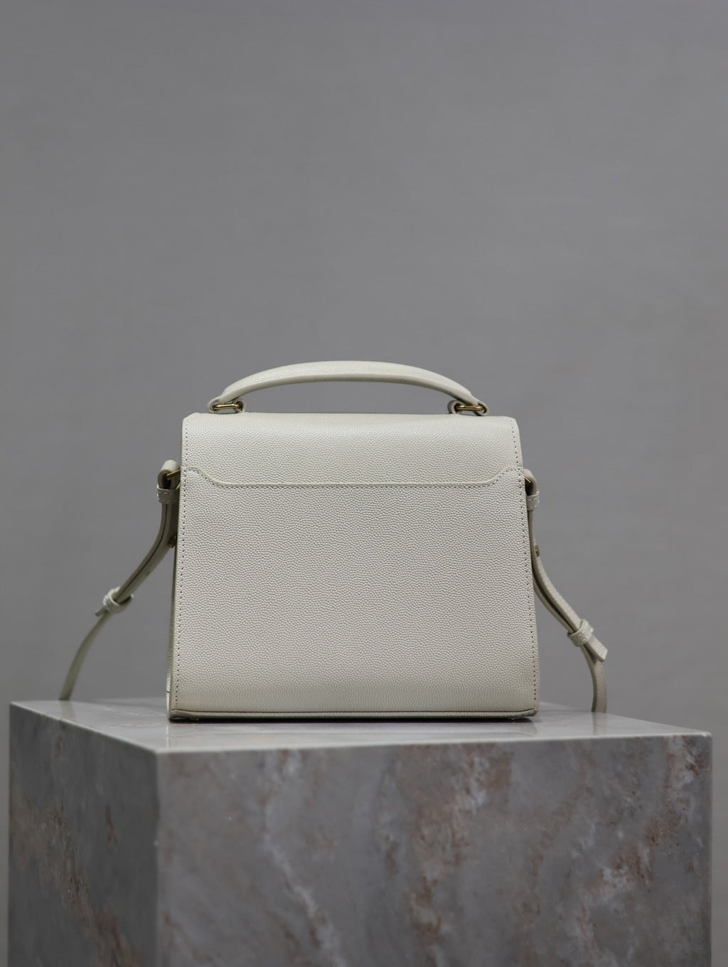 SAINT LAURENT CASSANDRA MINI TOP HANDLE BAG 20 IN WHITE CALFSKIN GOLD HARDWARE