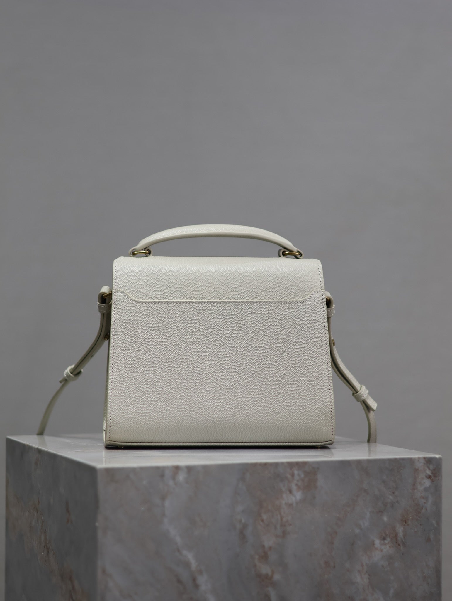 SAINT LAURENT CASSANDRA MINI TOP HANDLE BAG 20 IN WHITE CALFSKIN GOLD HARDWARE