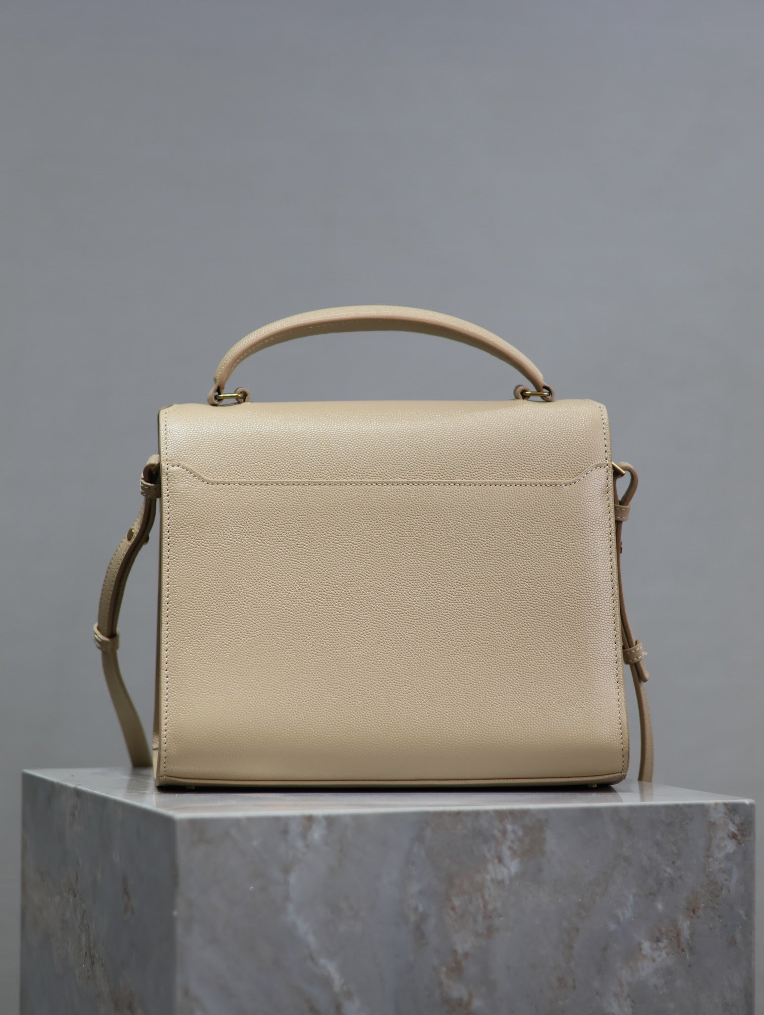 SAINT LAURENT CASSANDRA TOP HANDLE BAG 24 IN BEIGE CALFSKIN GOLD HARDWARE