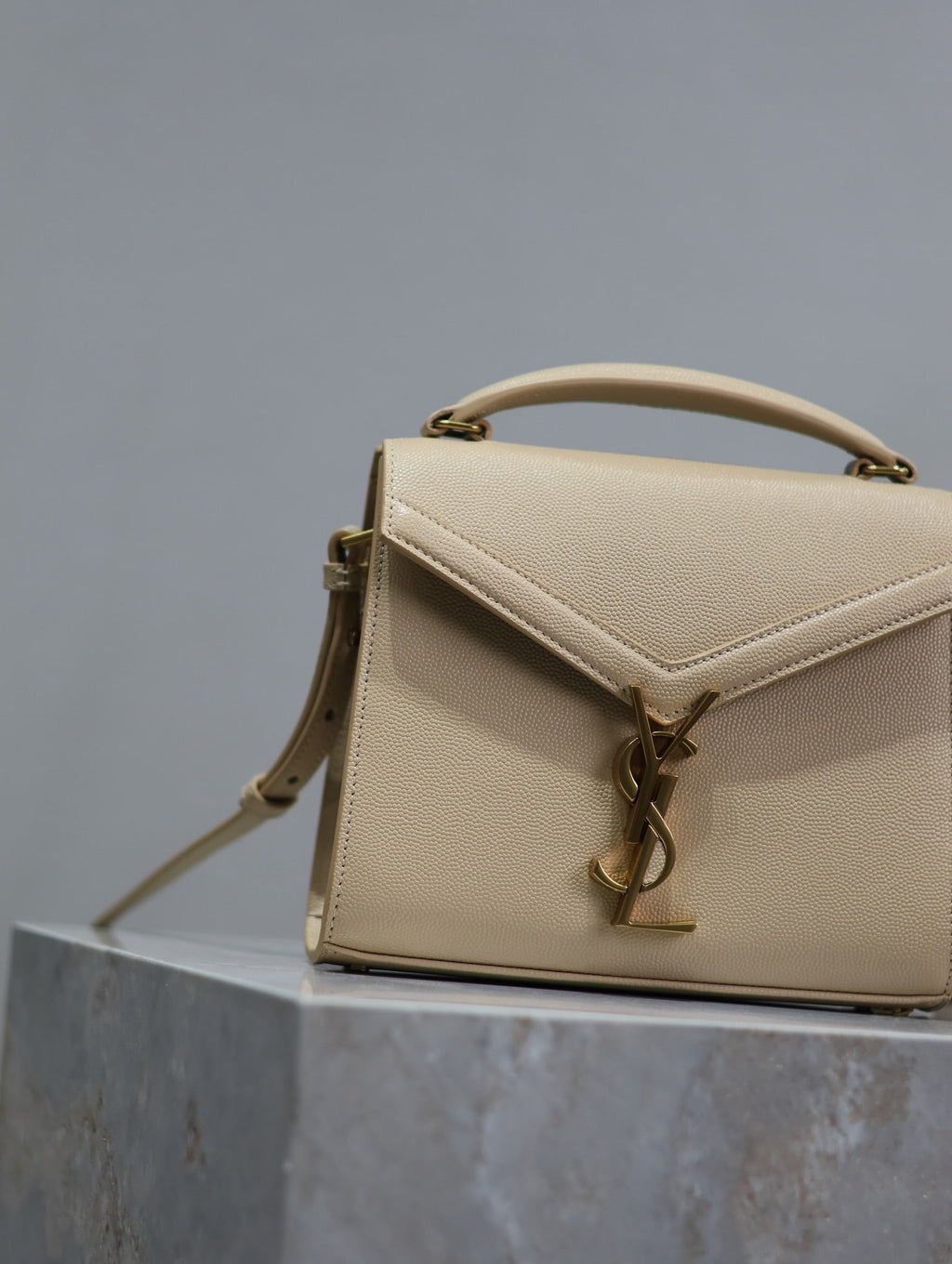 SAINT LAURENT CASSANDRA MINI TOP HANDLE BAG 20 IN BEIGE CALFSKIN GOLD HARDWARE