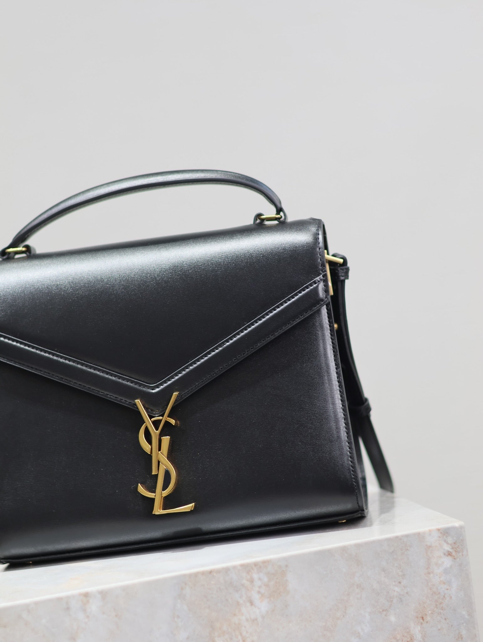 SAINT LAURENT CASSANDRA TOP HANDLE BAG 24 IN BLACK SMOOTH LAMBSKIN GOLD HARDWARE