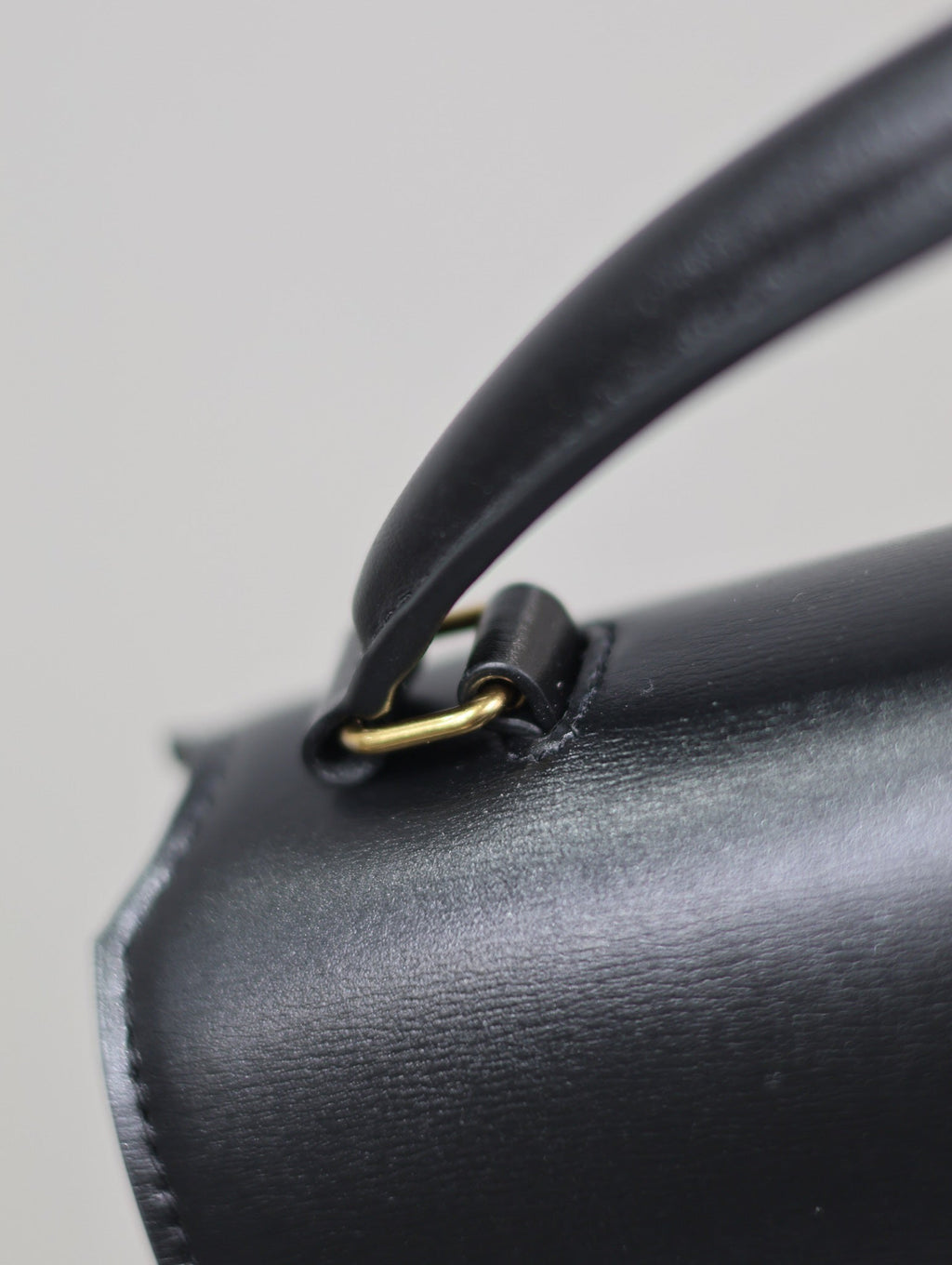 SAINT LAURENT CASSANDRA TOP HANDLE BAG 24 IN BLACK SMOOTH LAMBSKIN GOLD HARDWARE