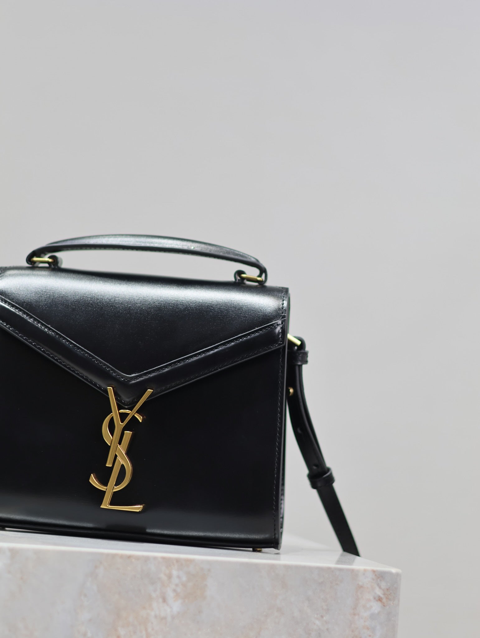 SAINT LAURENT CASSANDRA MINI TOP HANDLE BAG 20 IN BLACK SMOOTH LAMBSKIN GOLD HARDWARE