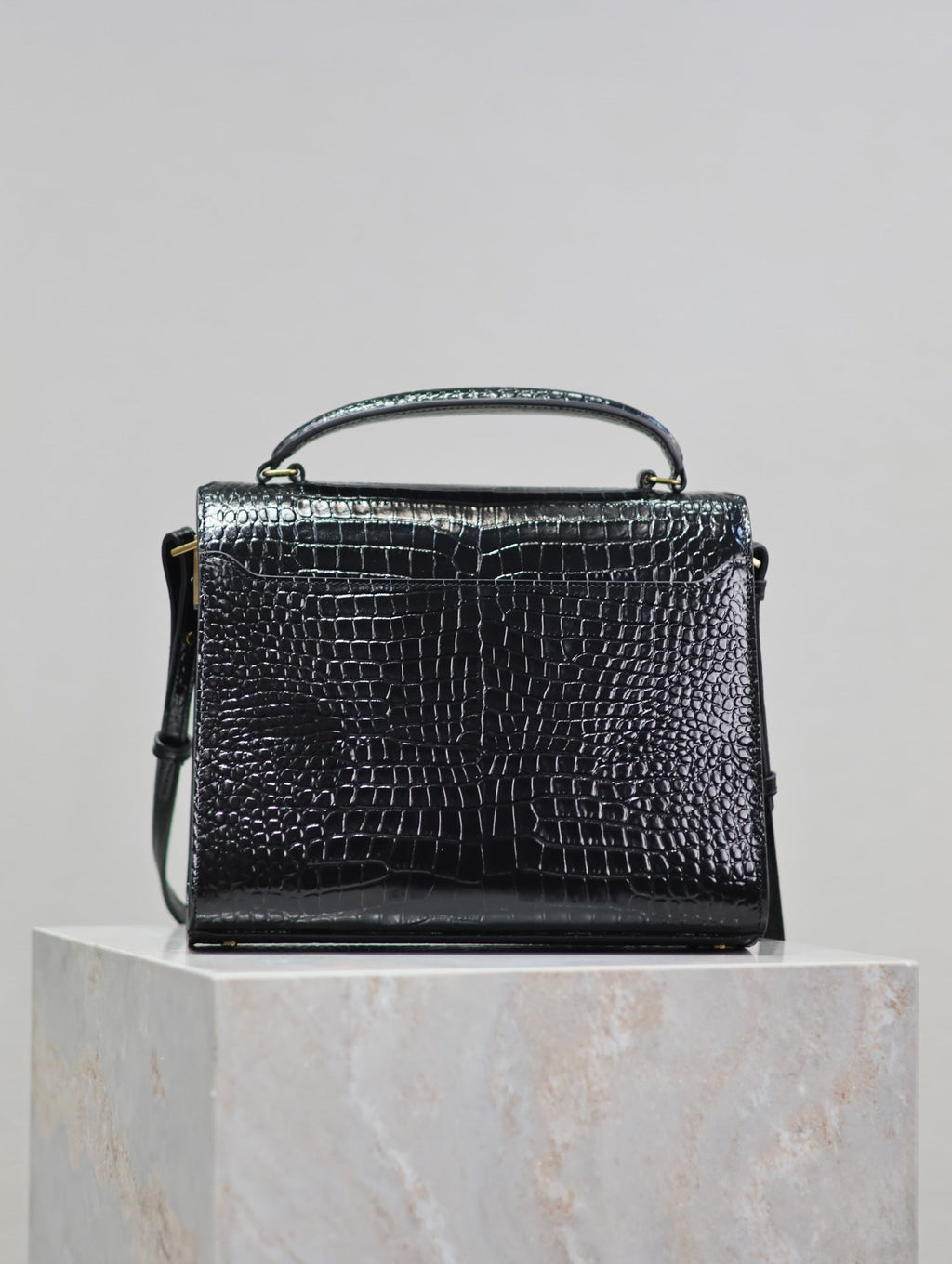 SAINT LAURENT CASSANDRA TOP HANDLE BAG 24 IN BLACK CROCODILE-EMBOSSED GLOSSY CALFSKIN