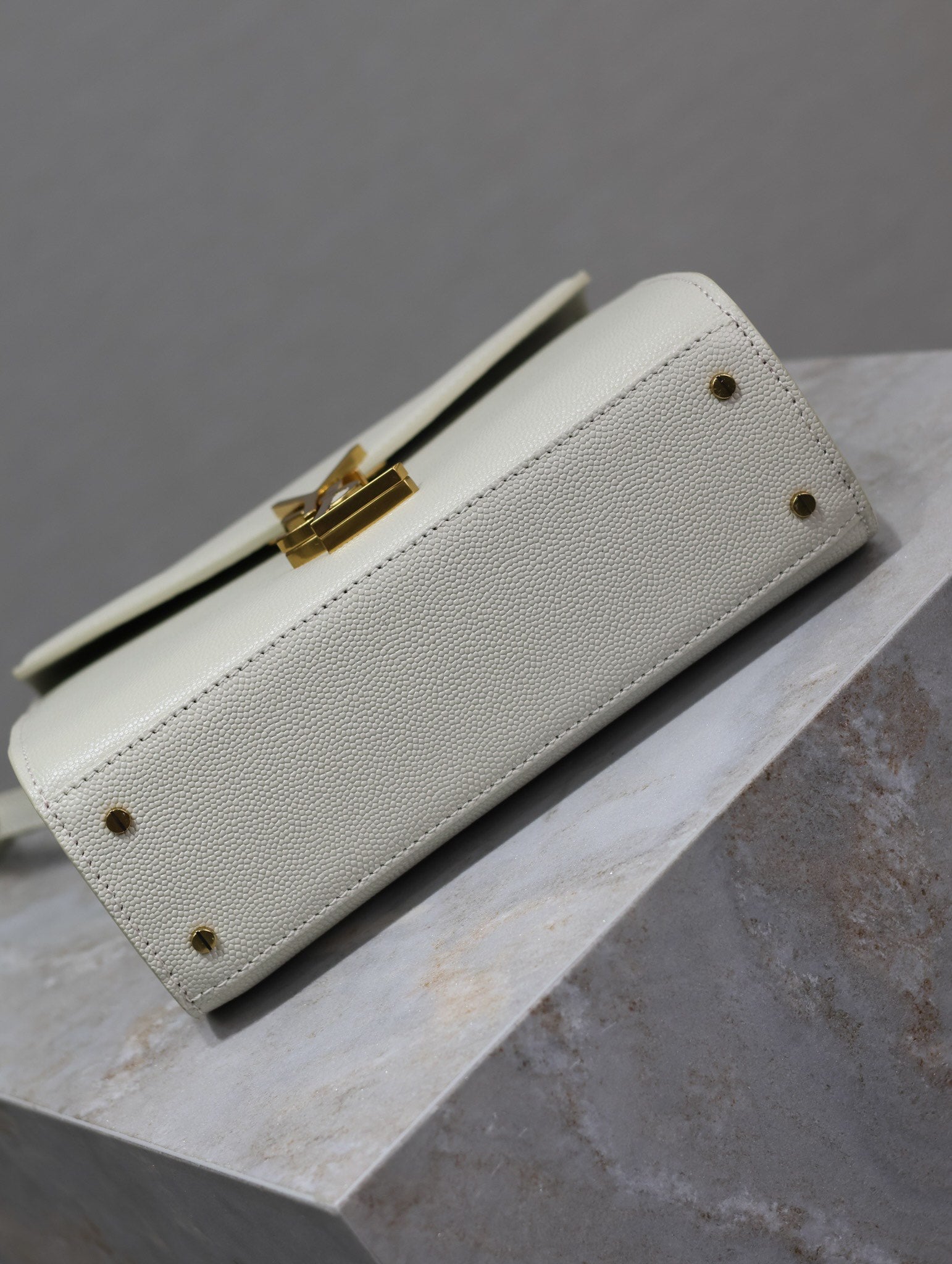 SAINT LAURENT CASSANDRA MINI TOP HANDLE BAG 20 IN WHITE CROCODILE-EMBOSSED GLOSSY CALFSKIN