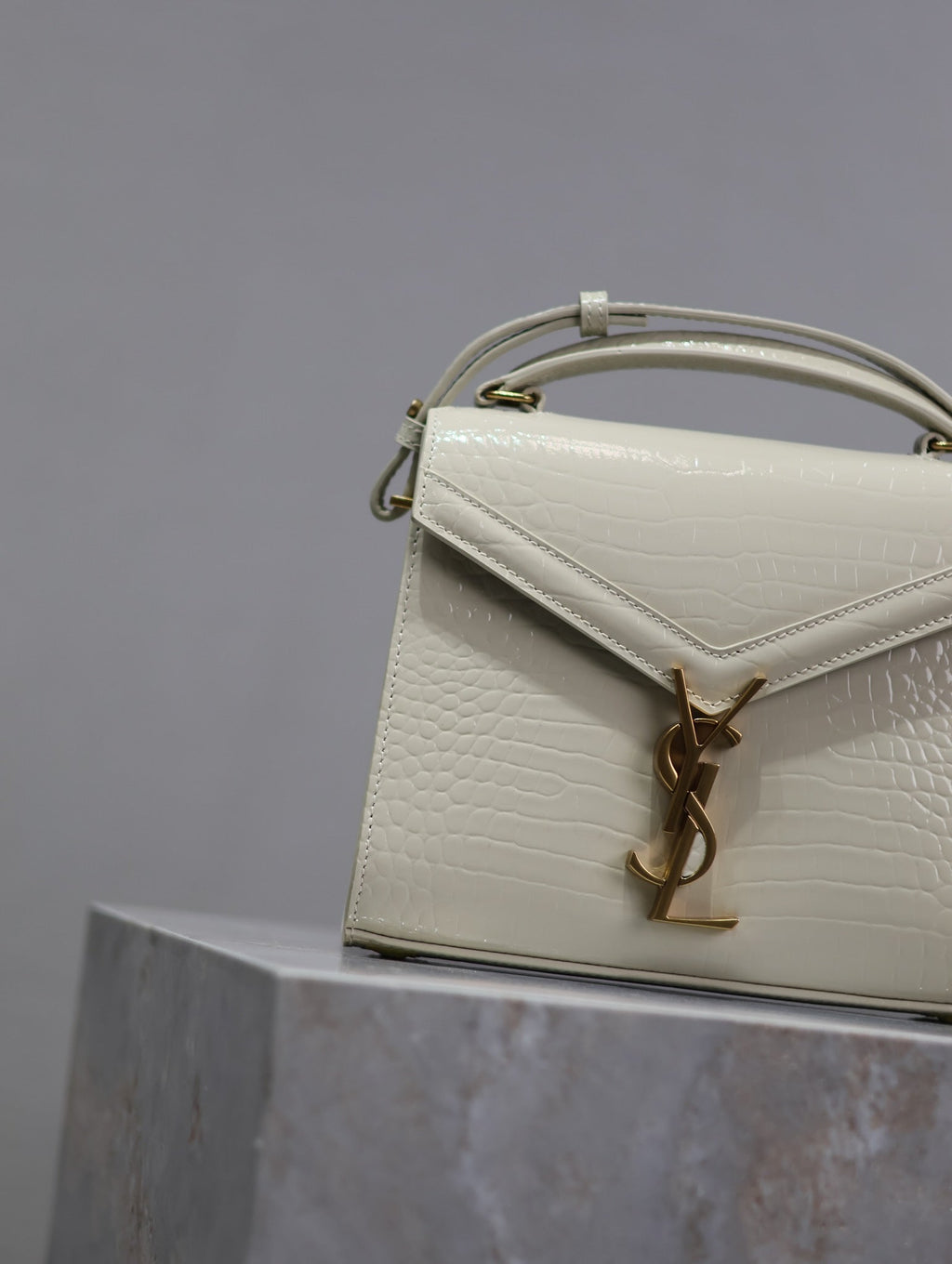 SAINT LAURENT CASSANDRA MINI TOP HANDLE BAG 20 IN WHITE CROCODILE-EMBOSSED GLOSSY CALFSKIN