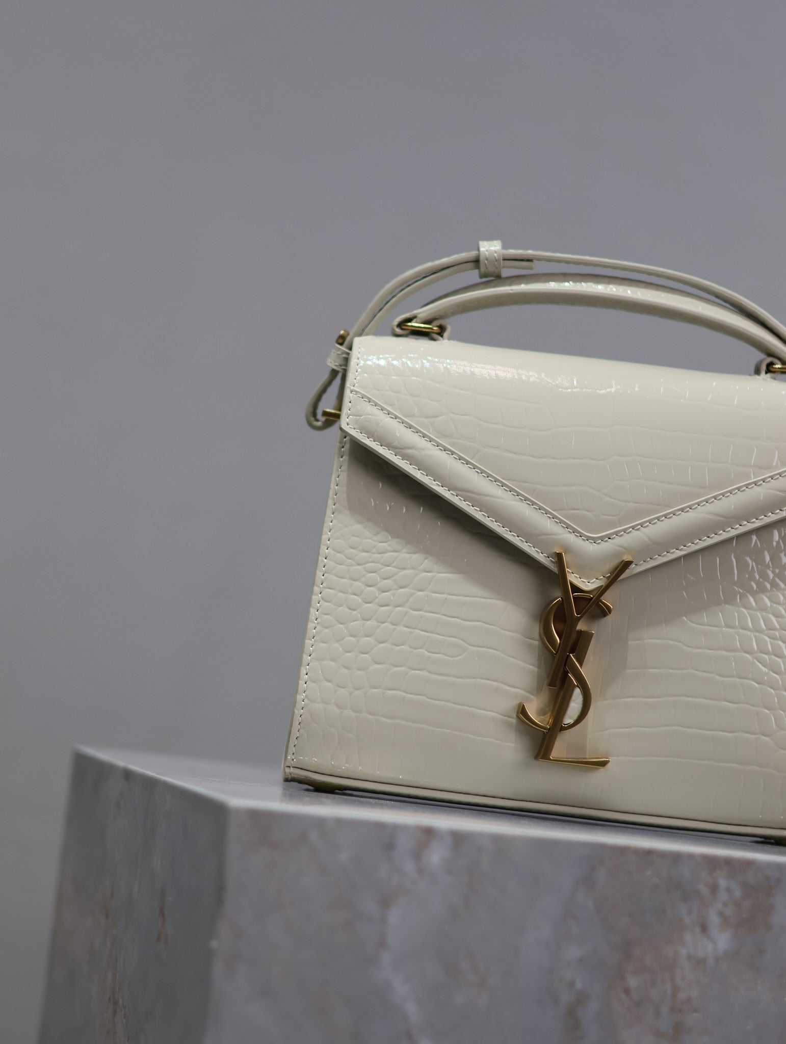 SAINT LAURENT CASSANDRA MINI TOP HANDLE BAG 20 IN WHITE CROCODILE-EMBOSSED GLOSSY CALFSKIN