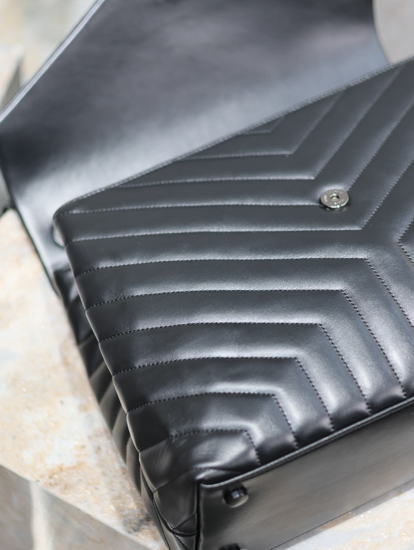 SAINT LAURENT LOULOU LARGE 36 IN BLACK QUILTED CALFSKIN BLACK HARDWARE