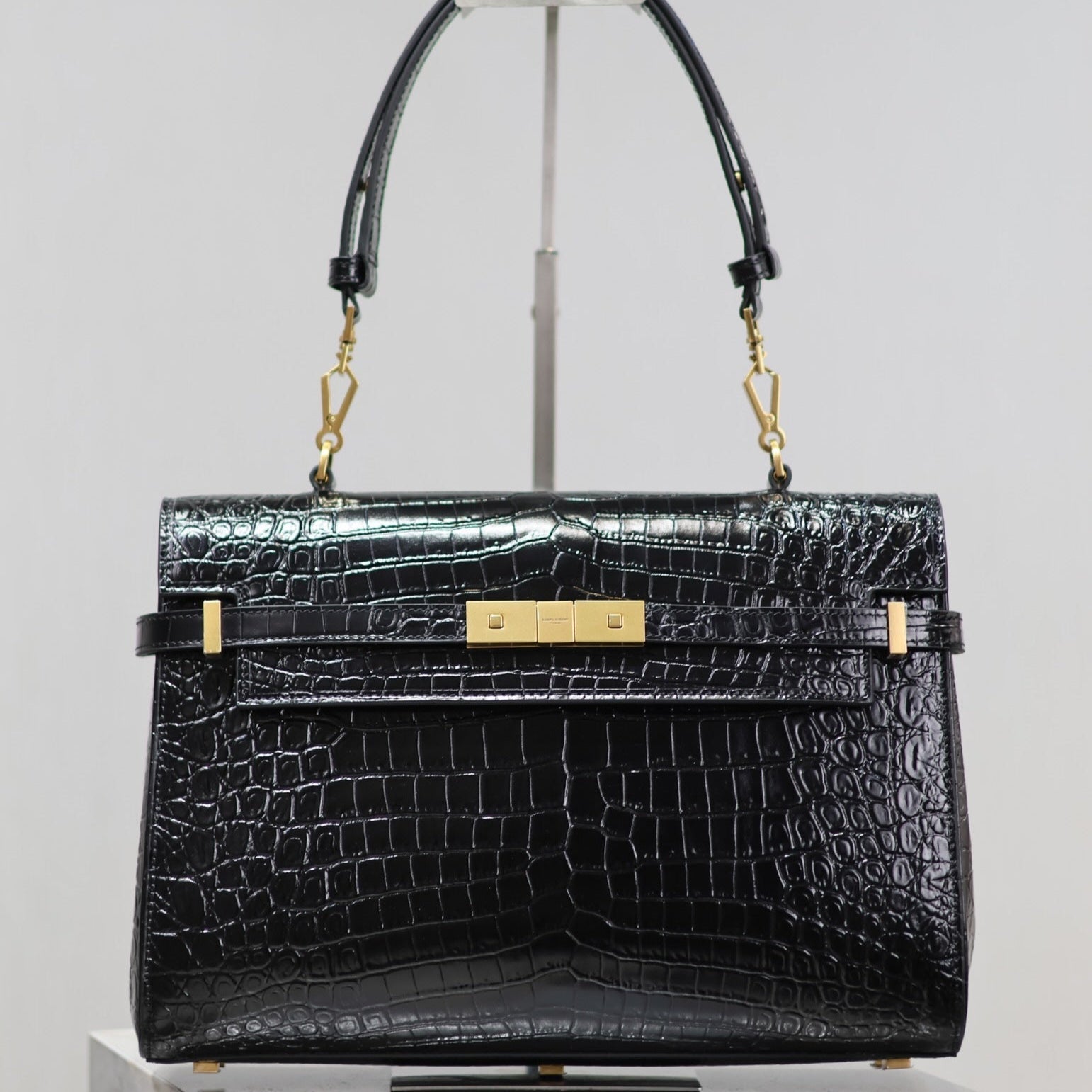 SAINT LAURENT MANHATTAN HANDBAG 32 IN BLACK CROCODILE-EMBOSSED CALFSKIN GOLD HARDWARE