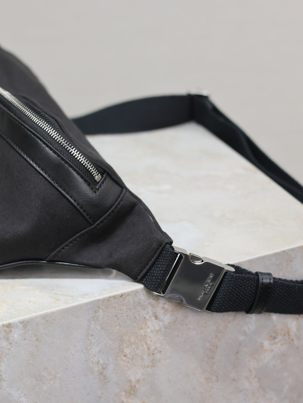 SAINT LAURENT YSL 25S CLASSIC CROSSBODY BAG 26 IN BLACK CANVAS SILVER HARDWRE