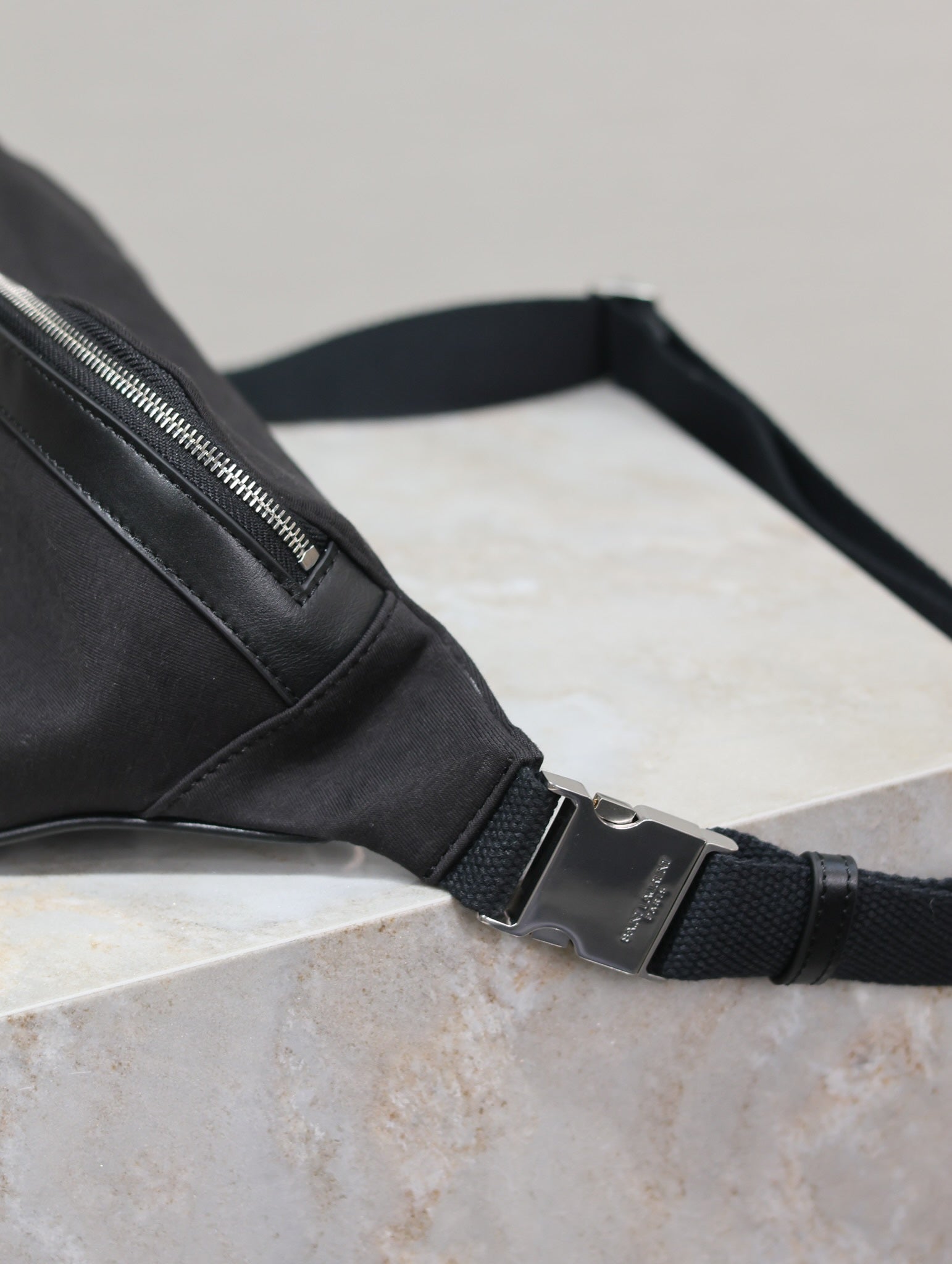 SAINT LAURENT YSL 25S CLASSIC CROSSBODY BAG 26 IN BLACK CANVAS SILVER HARDWARE