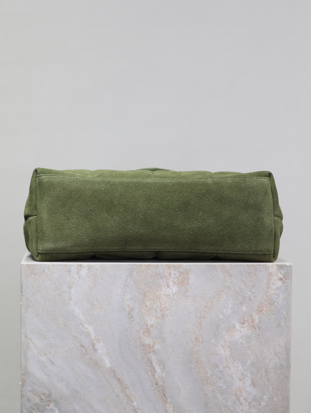 SAINT LAURENT YSL 25S LOULOU PUFFER MM 29 IN GREEN SUEDE GOLD HARDWRE