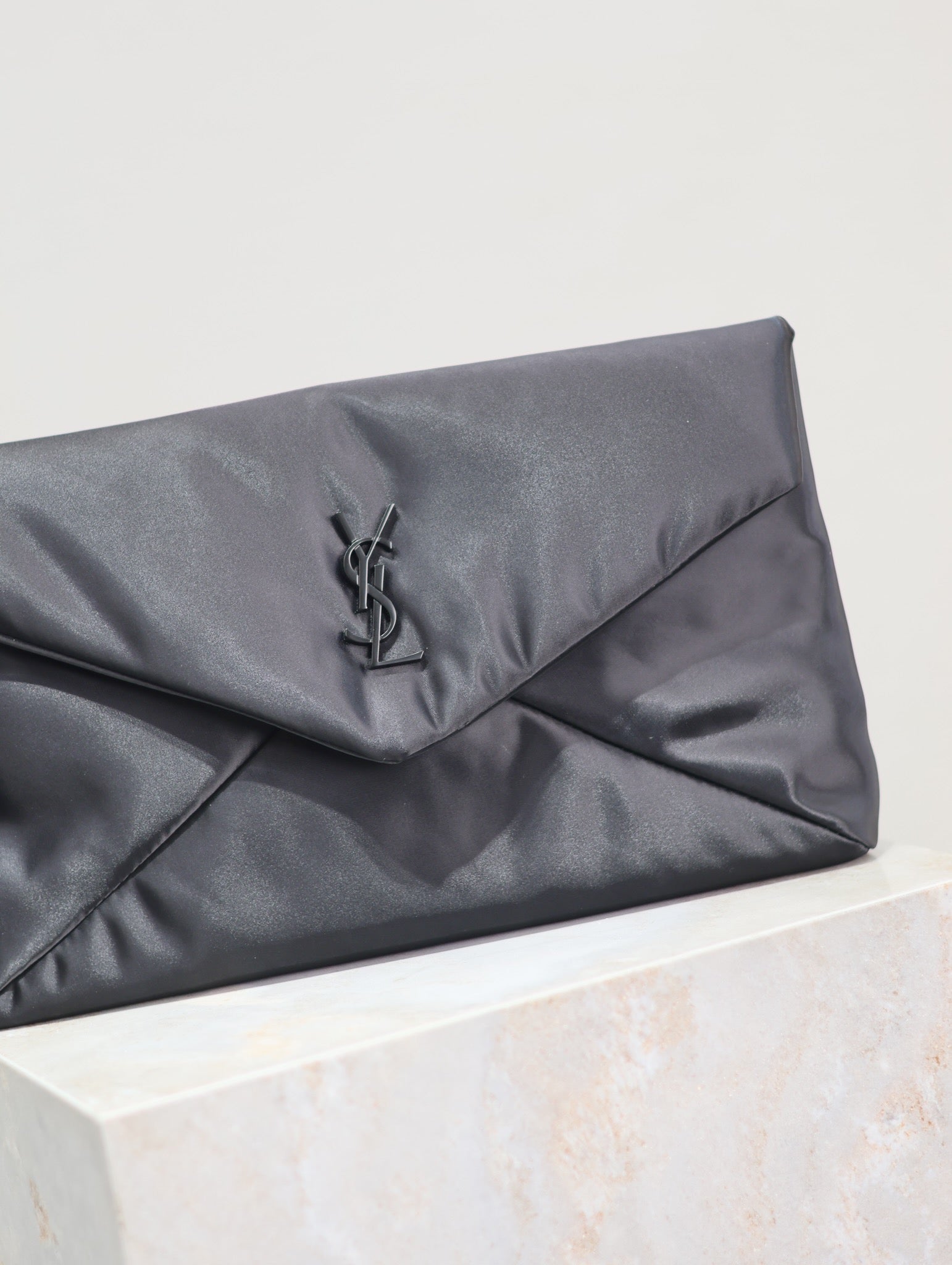 SAINT LAURENT ENVELOPE CLUTCH 29 IN BLACK NYLON BLACK LOGO