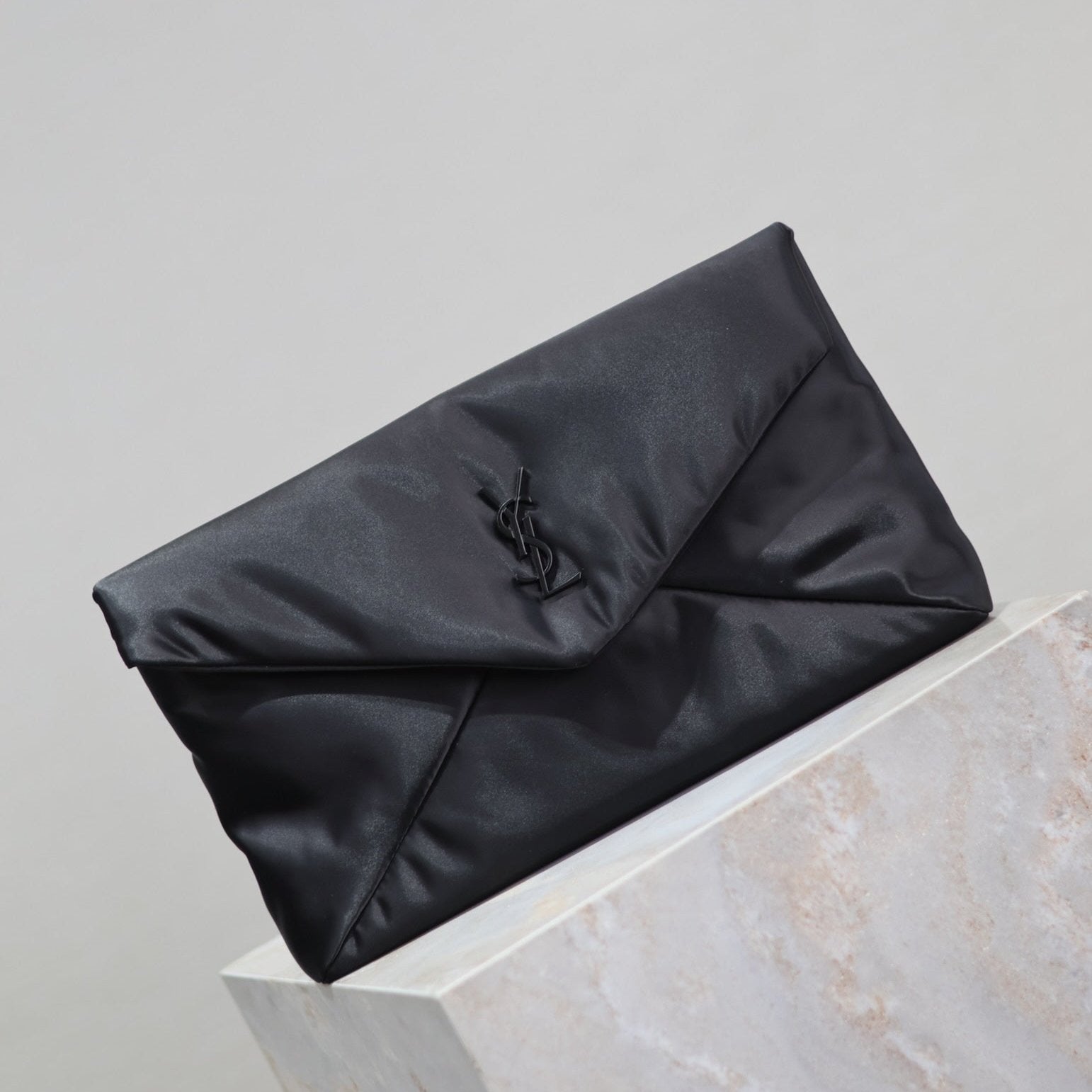 SAINT LAURENT ENVELOPE CLUTCH 29 IN BLACK NYLON BLACK LOGO