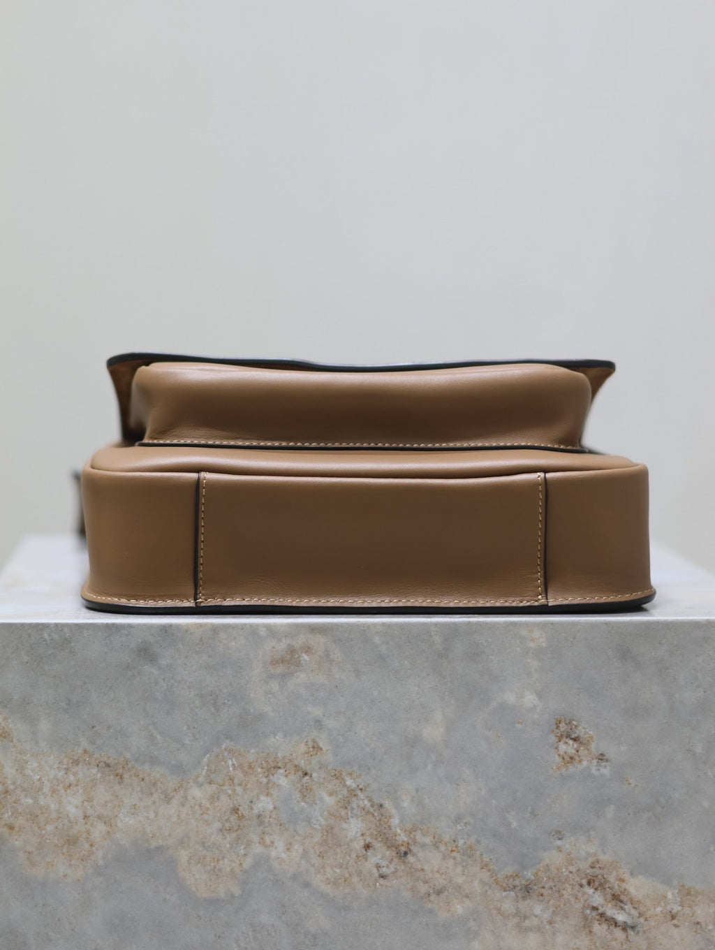 SAINT LAURENT YSL 25S NIKI BABY 22 IN BROWN CALFSKIN GOLD HARDWRE