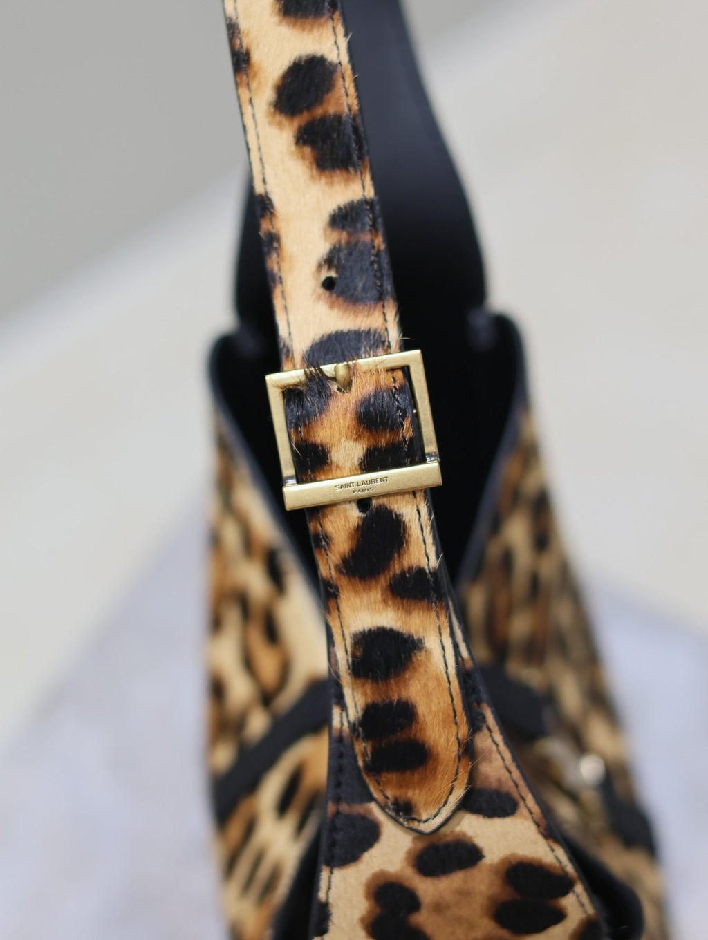 SAINT LAURENT LE 5 À 7 SMALL SUPPLE 23 IN LEOPARD PRINT CALFSKIN