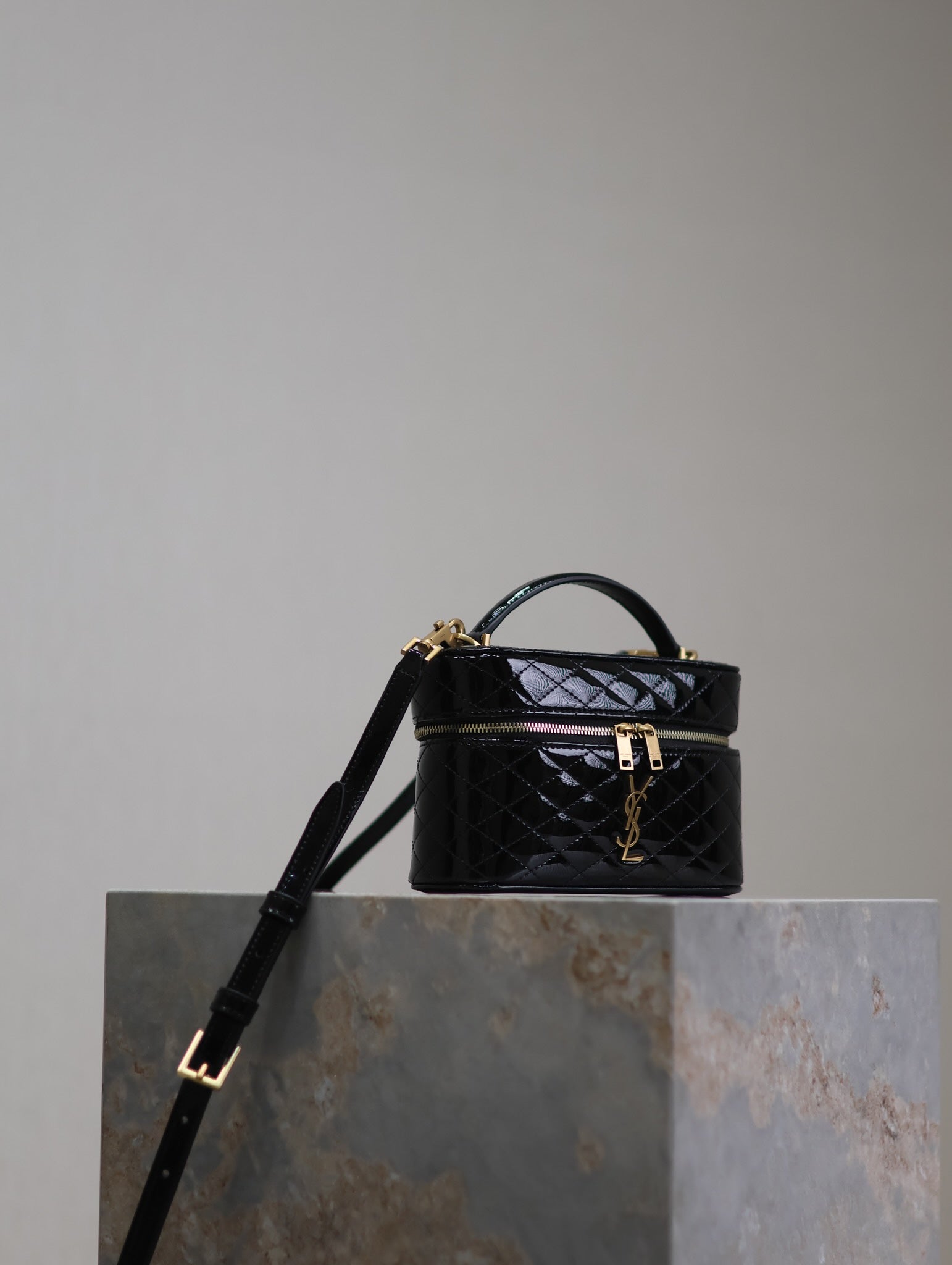 SAINT LAURENT GABY MINI VANITY 18 IN BLACK GLOSSY LAMBSKIN GOLD HARDWARE