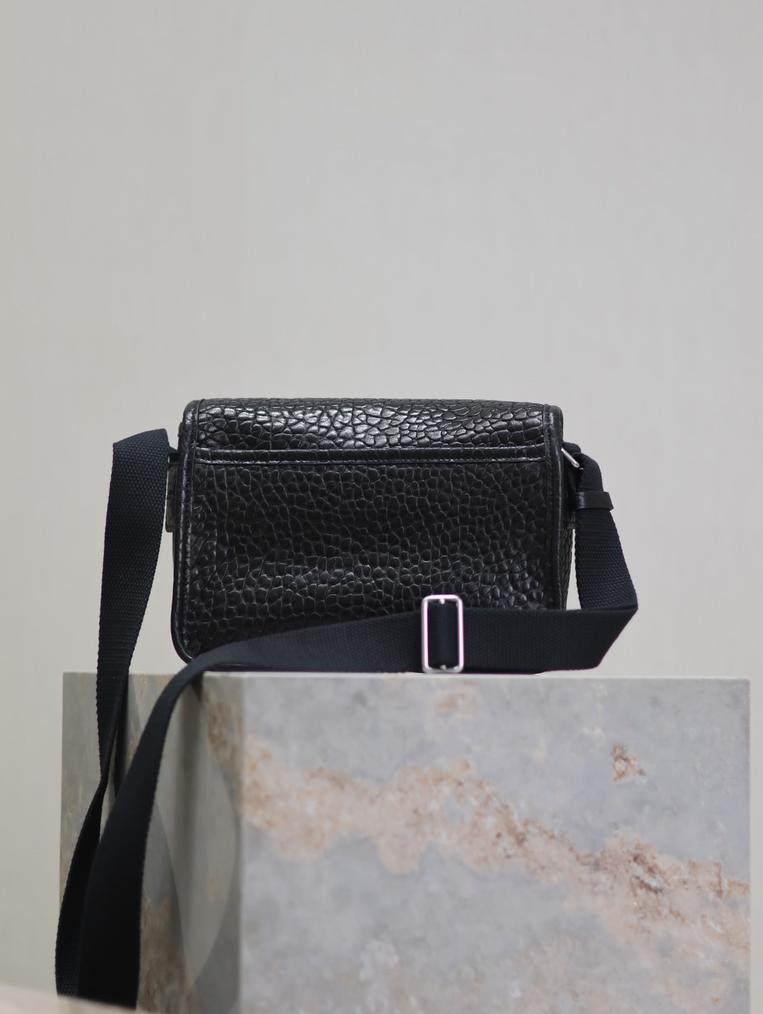 SAINT LAURENT NIKI BABY 22 IN BLACK ELEPHANT PATTERN LAMBSKIN SILVER LOGO