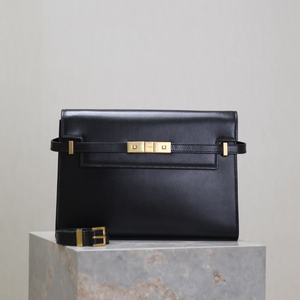 SAINT LAURENT MANHATTAN MEDIUM 29 IN BLACK SMOOTH CALFSKIN GOLD BUCKLE