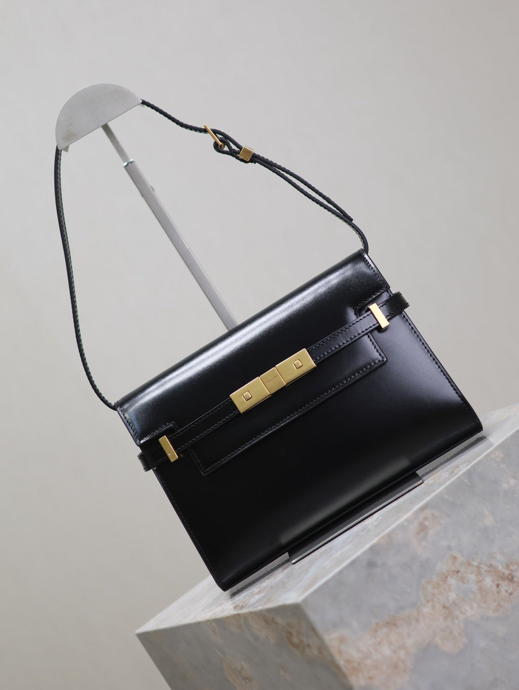 SAINT LAURENT MANHATTAN SMALL 24 IN BLACK SMOOTH LAMBSKIN GOLD HARDWARE