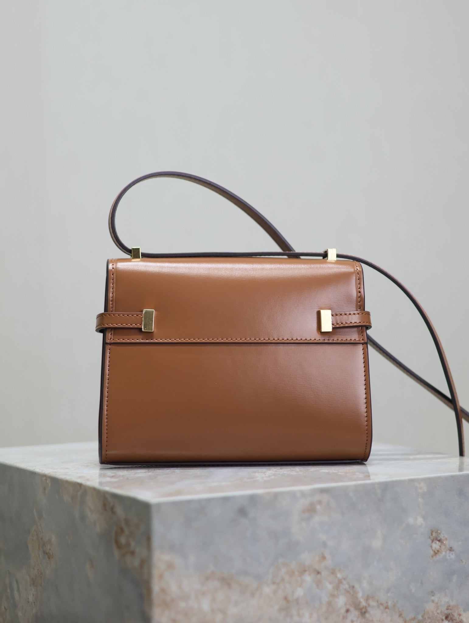 SAINT LAURENT YSL 25S MINI MANHATTAN 19 IN BROWN CALFSKIN GOLD HARDWARE