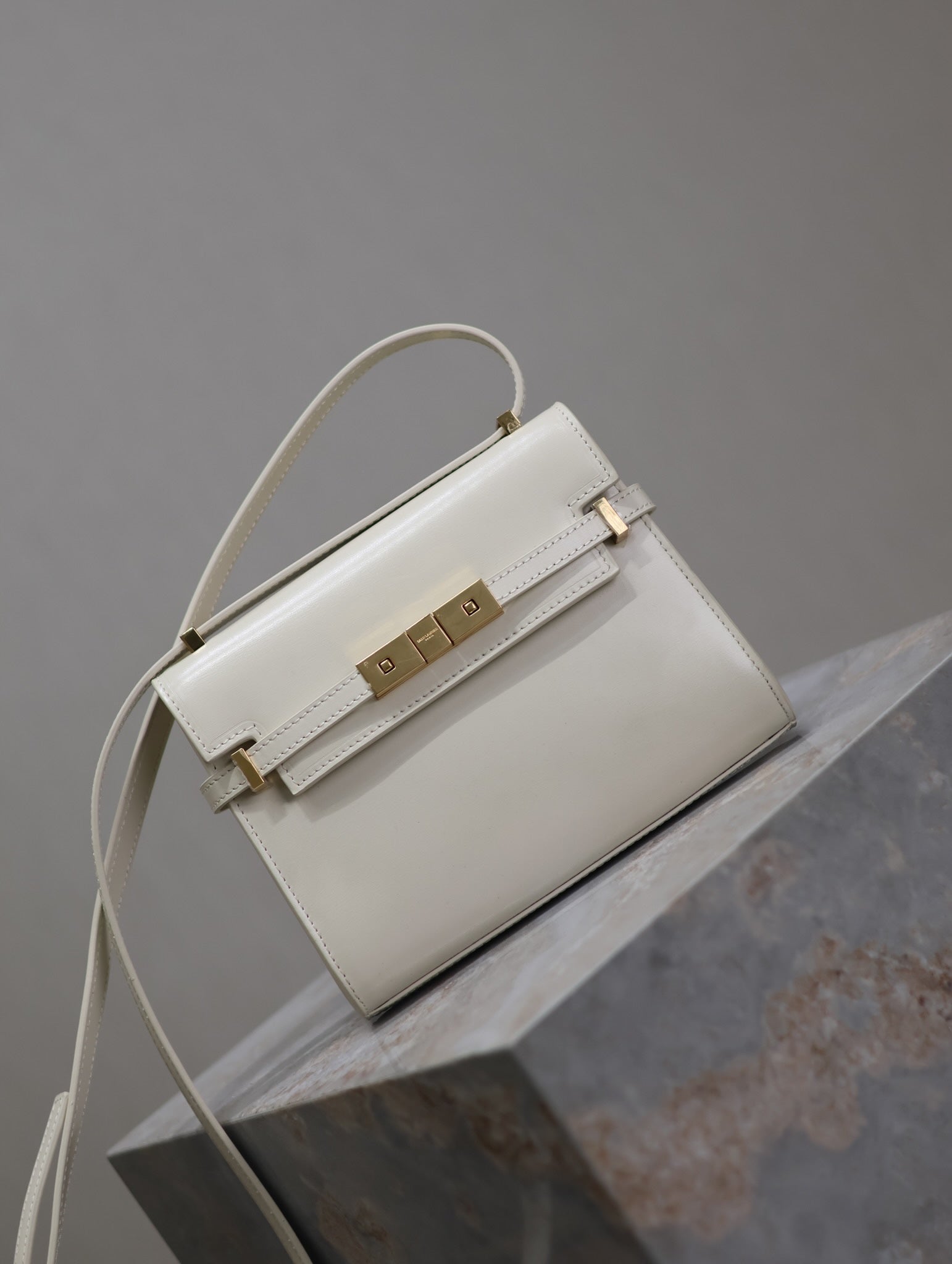 SAINT LAURENT YSL 25S MINI MANHATTAN 19 IN BLANC VINTAGE CALFSKIN GOLD HARDWRE