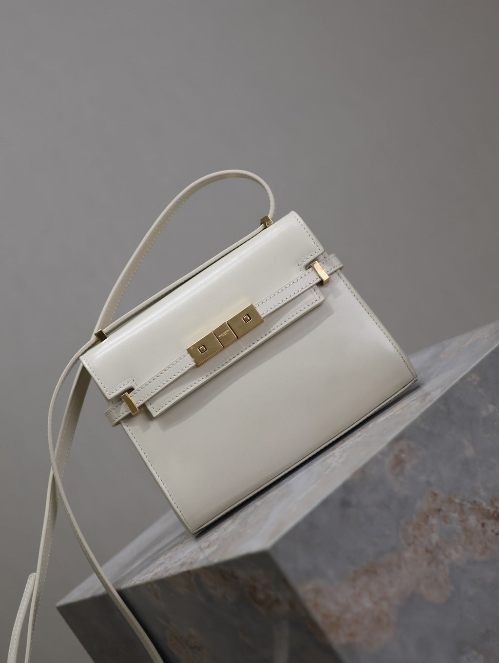 SAINT LAURENT YSL 25S MINI MANHATTAN 19 IN BLANC VINTAGE CALFSKIN GOLD HARDWARE