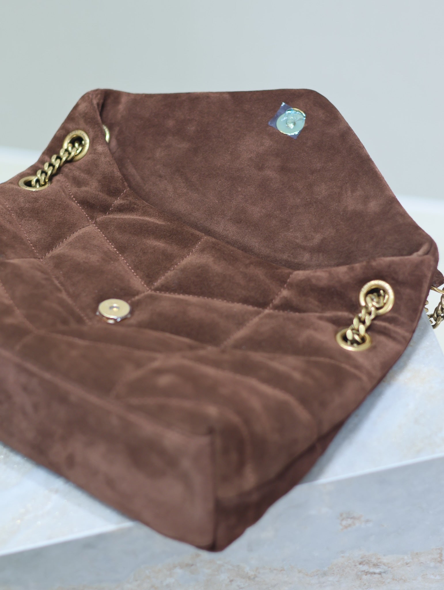 SAINT LAURENT YSL 25S LOULOU PUFFER MM 29 IN DARK BROWN SUEDE GOLD HARDWARE