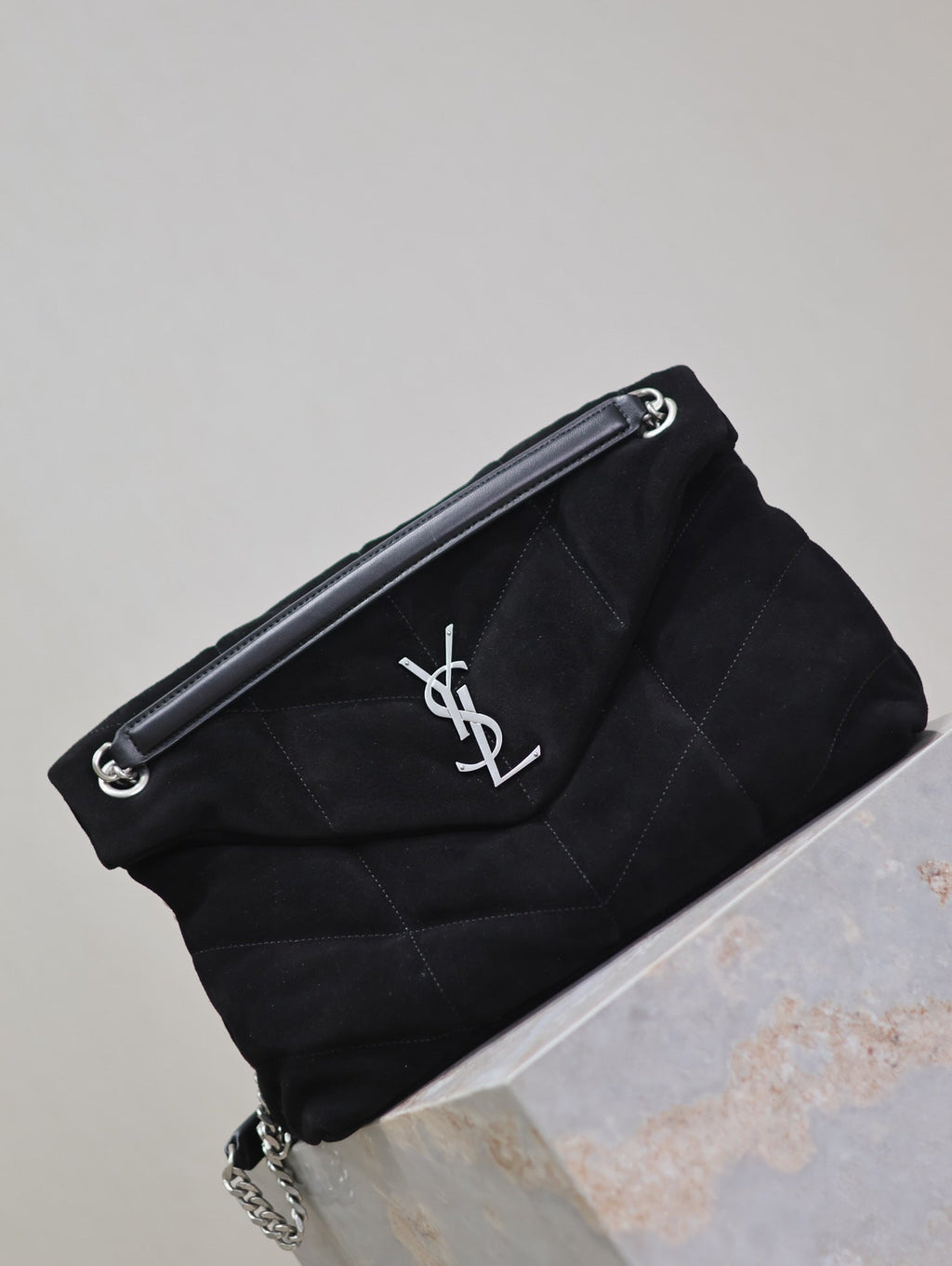 SAINT LAURENT YSL 25S LOULOU PUFFER GM 35 IN BLACK SUEDE SILVER HARDWRE