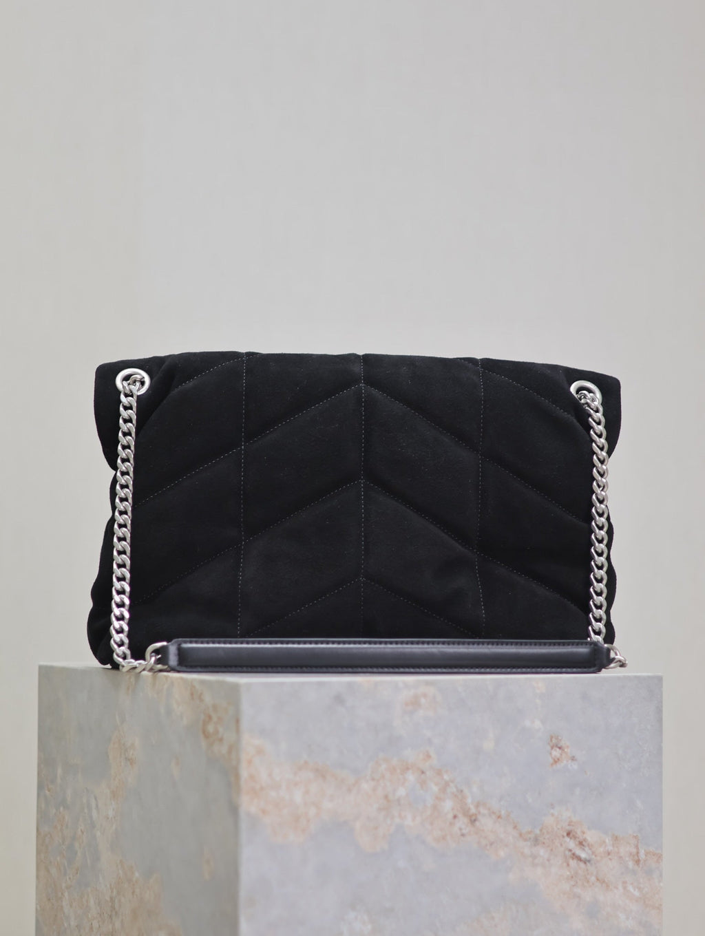 SAINT LAURENT YSL 25S LOULOU PUFFER GM 35 IN BLACK SUEDE SILVER HARDWRE