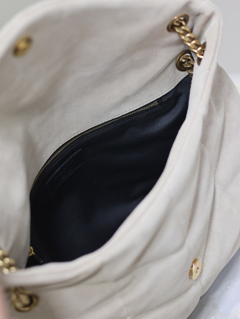 SAINT LAURENT YSL 25S LOULOU PUFFER GM 35 IN SMOKEY TAUPE SUEDE GOLD HARDWARE