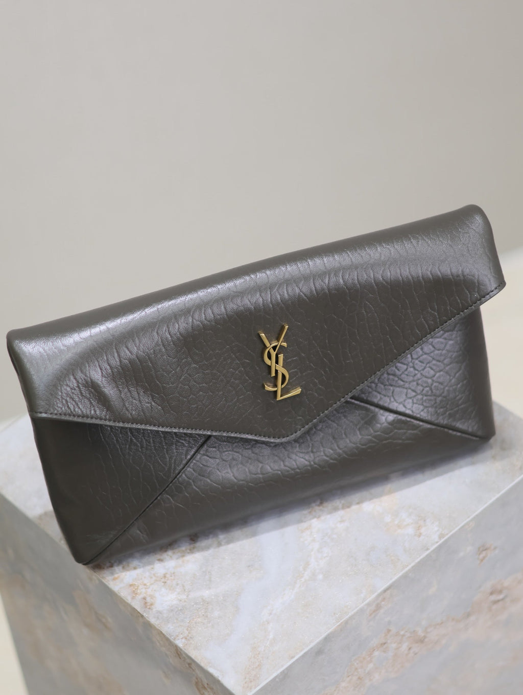 SAINT LAURENT ENVELOPE CLUTCH 29 IN KOMBU GREEN LAMBSKIN COPPER LOGO