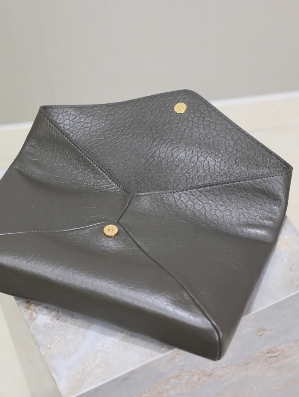 SAINT LAURENT ENVELOPE CLUTCH 29 IN KOMBU GREEN LAMBSKIN COPPER LOGO