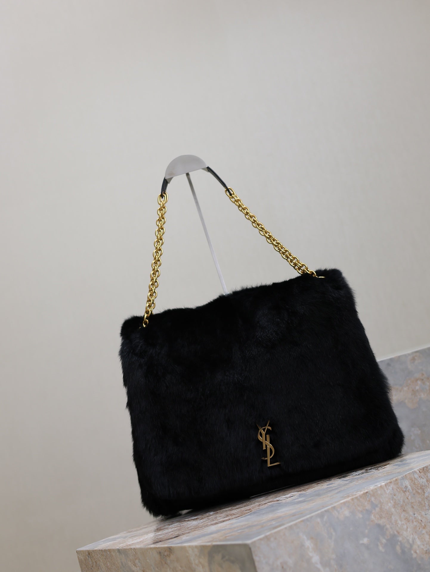 SAINT LAURENT JAMIE 4.3 LARGE BAG 43 IN BLACK LAMB FUR GOLD HARDWARE