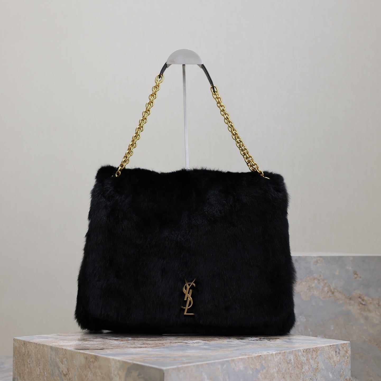 SAINT LAURENT JAMIE 4.3 LARGE BAG 43 IN BLACK LAMB FUR GOLD HARDWARE