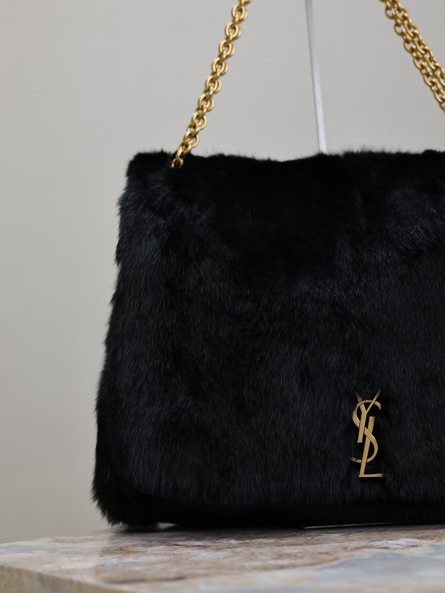 SAINT LAURENT JAMIE 4.3 LARGE BAG 43 IN BLACK LAMB FUR GOLD HARDWARE