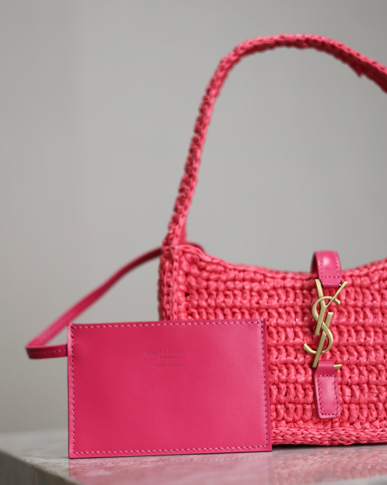 SAINT LAURENT LE 5 À 7 BAG  19 IN MAGENTA PINK WOVEN RAFFIA