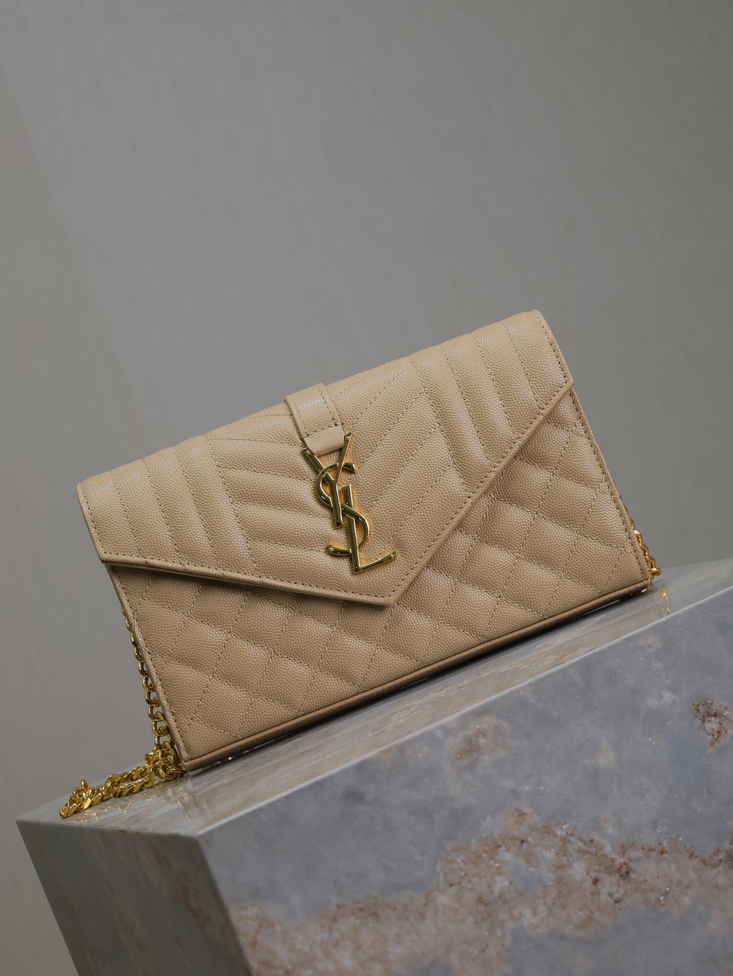 SAINT LAURENT ENVELOPE CHAIN BAG 22 IN SEPIA TAN LAMBSKIN GOLD HARDWARE