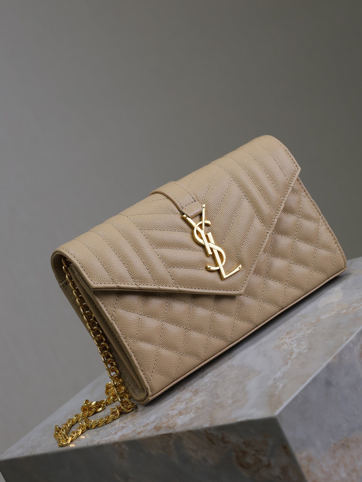 SAINT LAURENT ENVELOPE CHAIN BAG 22 IN SEPIA TAN LAMBSKIN GOLD HARDWARE