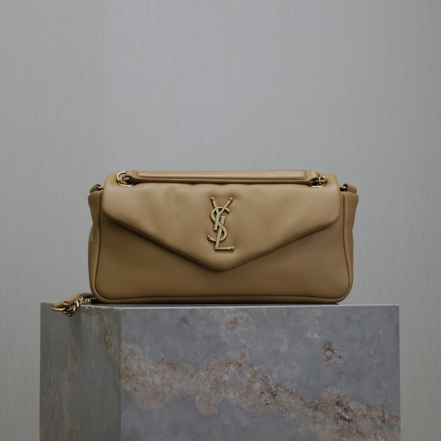 SAINT LAURENT YSL 25S CALYPSO HANDBAG 26 IN LIGHT BROWN LAMBSKIN GOLD HARDWRE